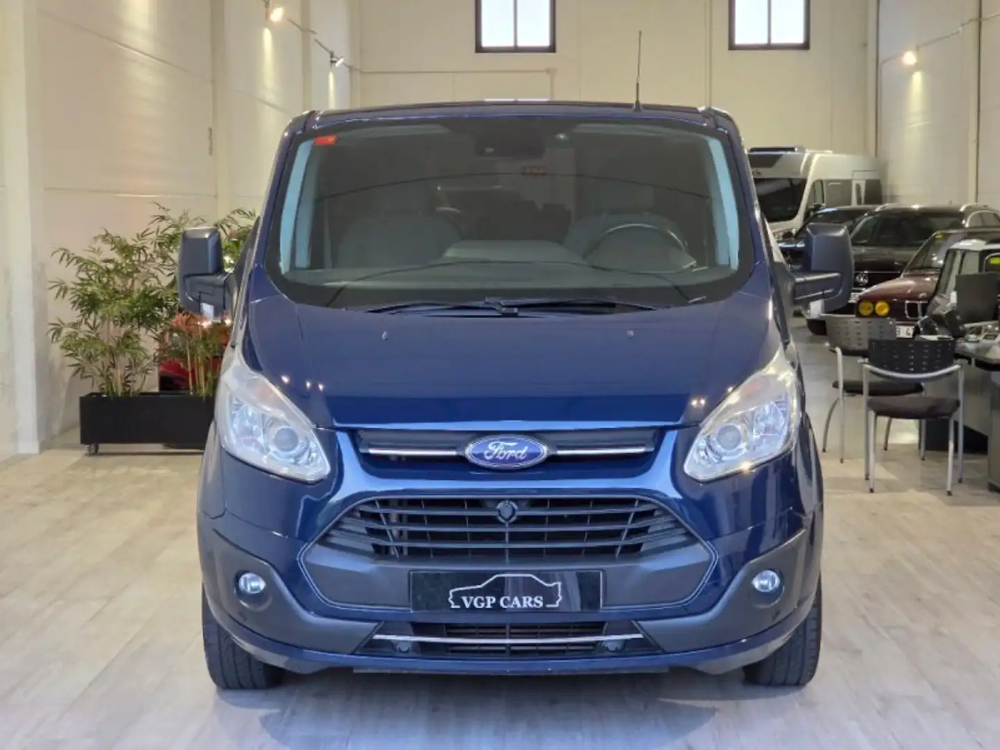 Ford Transit Custom Kombi FT310 L1 2.0 TDCi 130 Ambient Azul - 2
