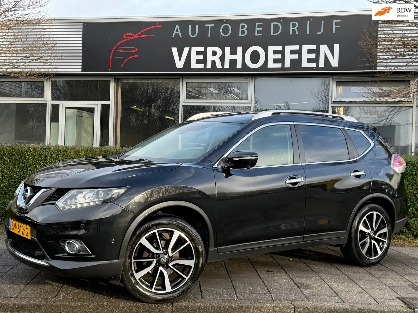 Nissan X-Trail 1.6 DIG-T Tekna - LEDER - PANORAMA - STOEL VERW - Zwart - 1