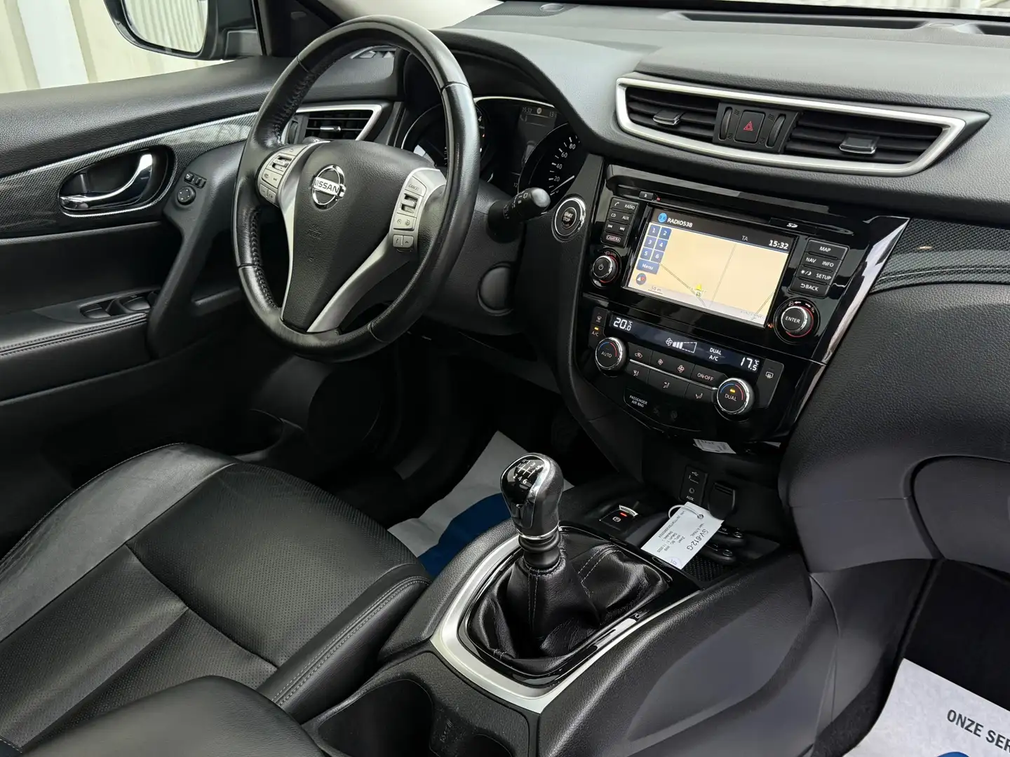 Nissan X-Trail 1.6 DIG-T Tekna - LEDER - PANORAMA - STOEL VERW - Zwart - 2