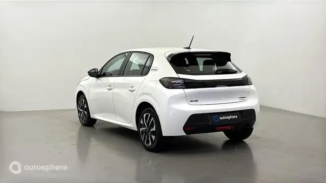 Peugeot 208 view 8
