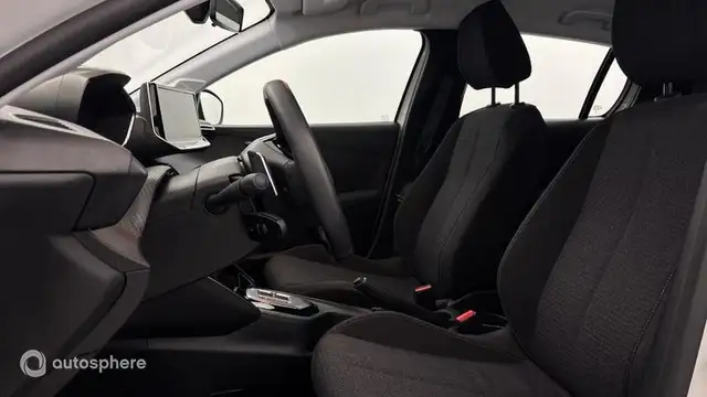 Peugeot 208 view 12