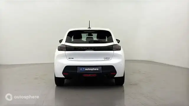 Peugeot 208 view 6