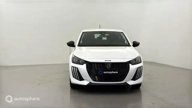 Peugeot 208 view 2