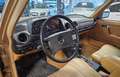 Mercedes-Benz 230 W123 / Automaat / Benzine / Oldtimer / Topstaat Goud - thumbnail 18