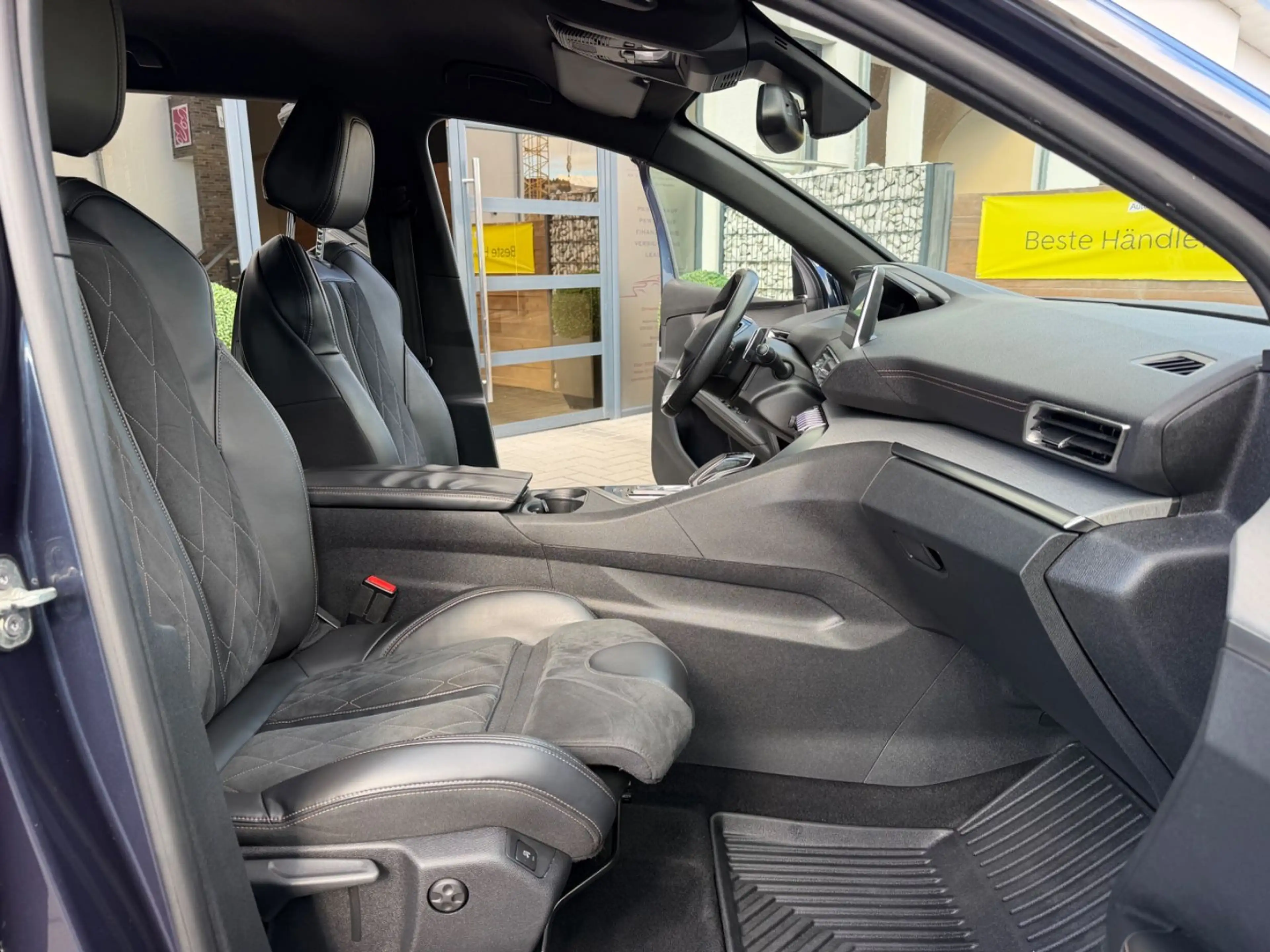 Peugeot 5008 GT 2.0 Blue HDI 180 — photo 9