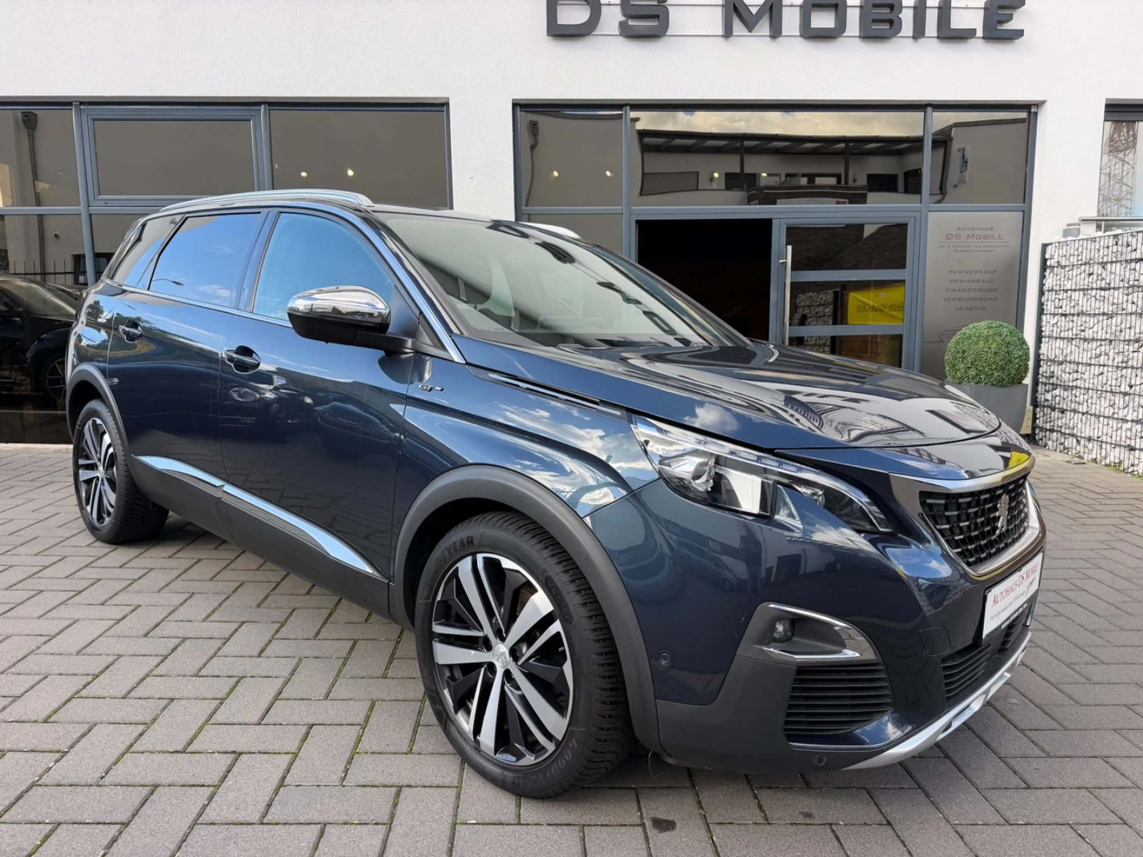 Peugeot 5008 GT 2.0 Blue HDI 180 — photo 3