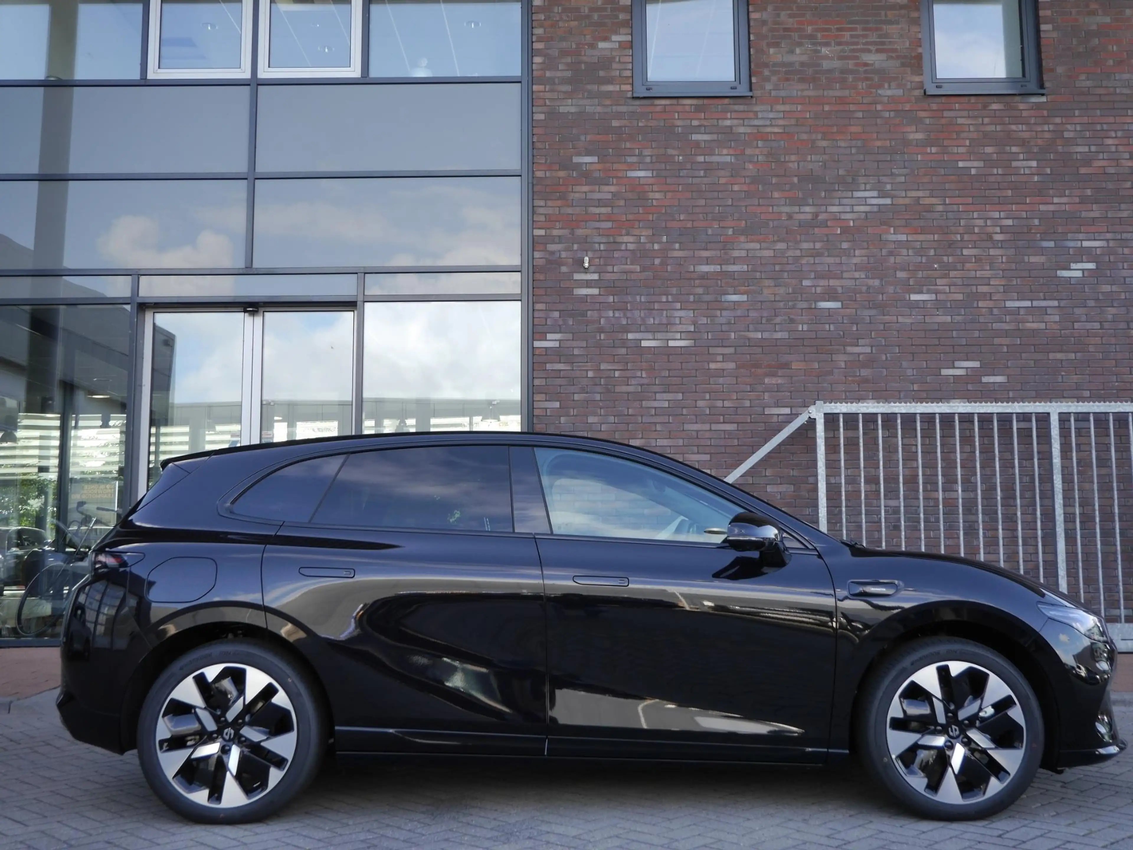 Leapmotor B05 ProMax Design 67.1 kWh | Panoramadak | Elektrisch — photo 3