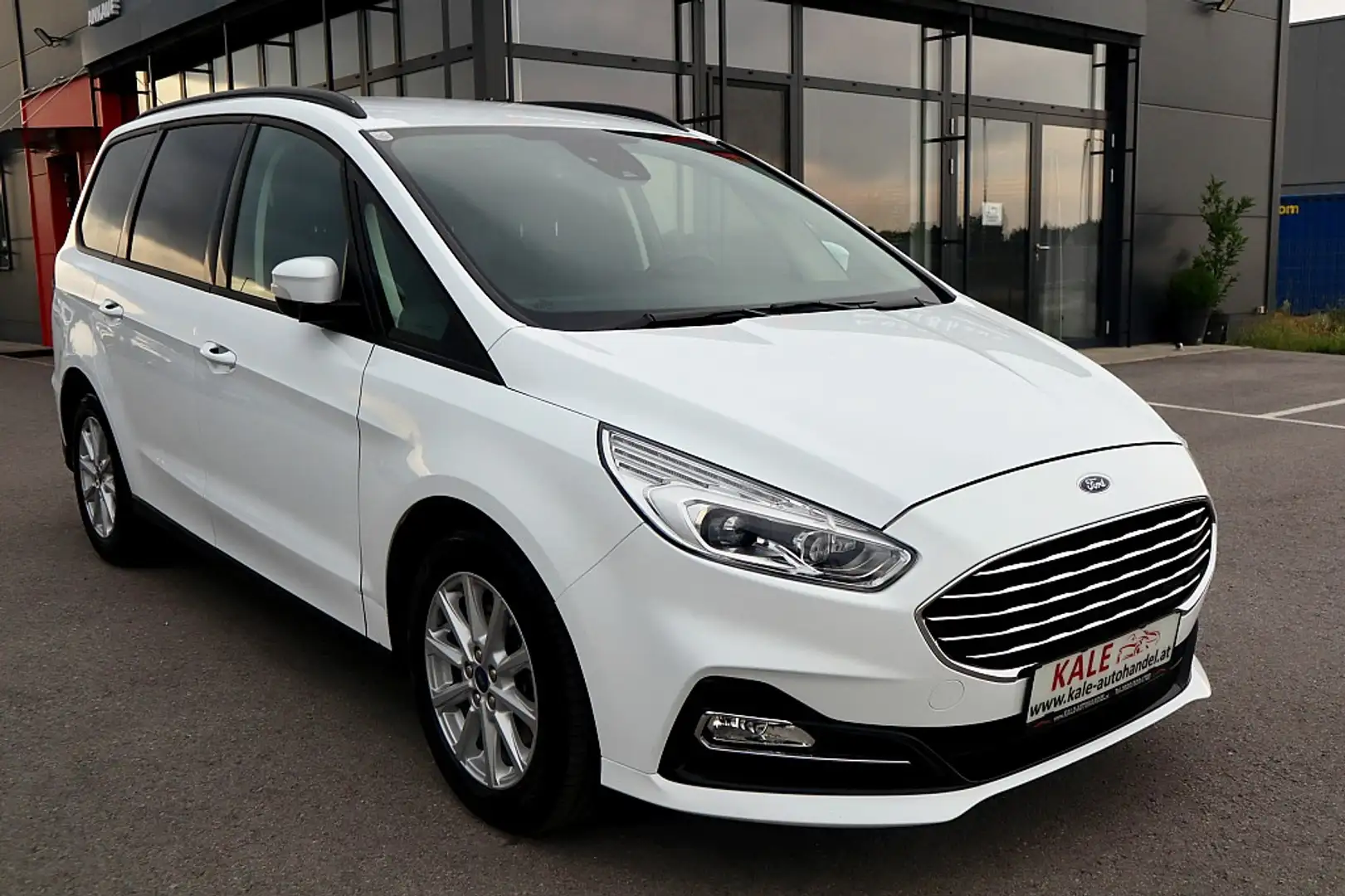 Ford Galaxy 2,0 EcoBlue SCR Aut.*1.Besitz*LED*NAVIGATION* Weiß - 2