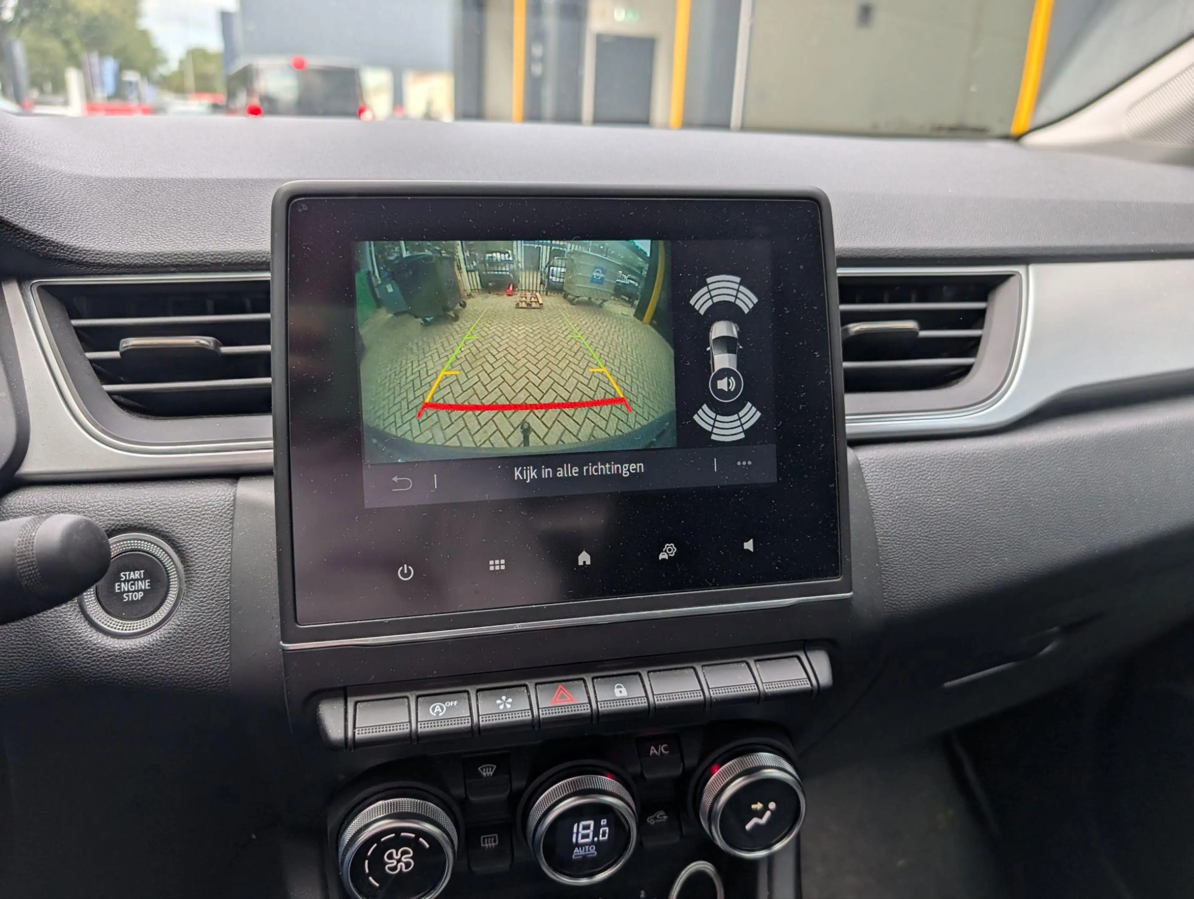 Renault Captur 1.0 TCe 90 techno — photo 9