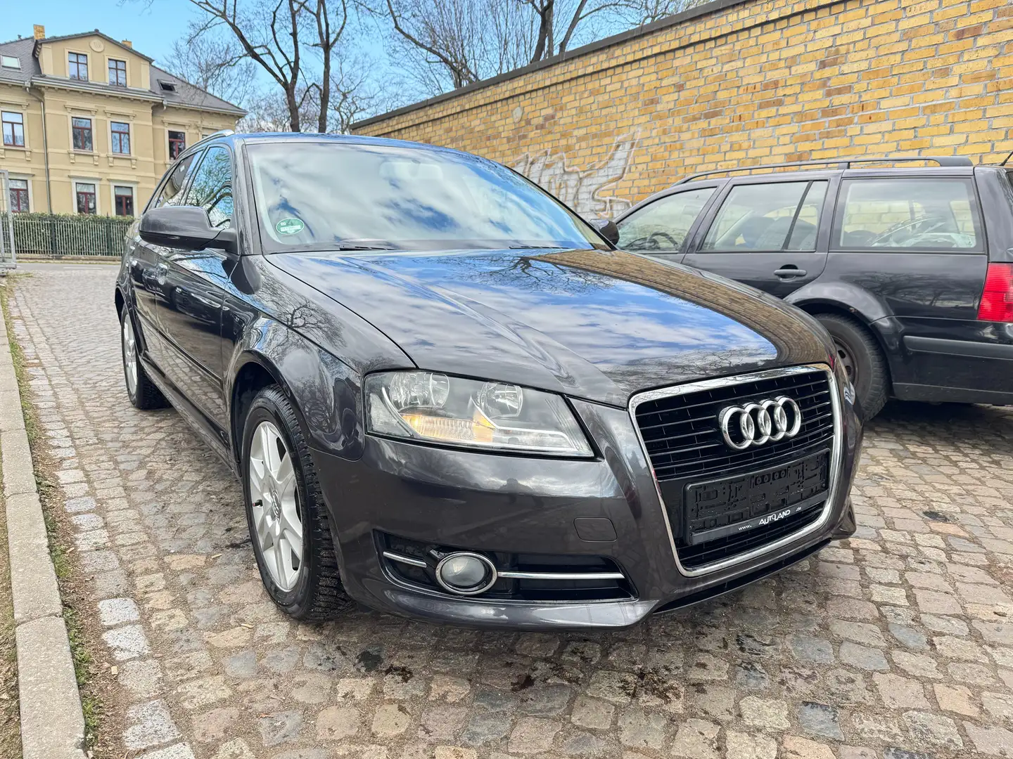 Audi A3 1.4 TFSI Sportback Ambiente Grau - 1