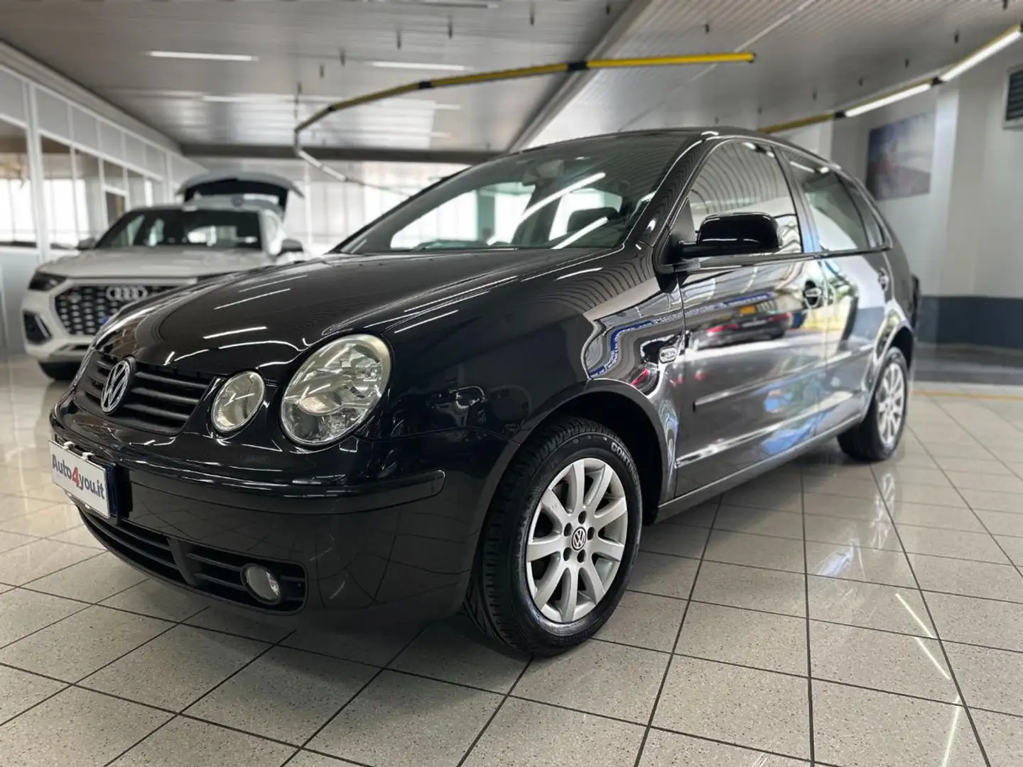 Volkswagen Polo 1.4 16V 5p. Trendline AUTOMATICO - NEOPAT Noir - 2