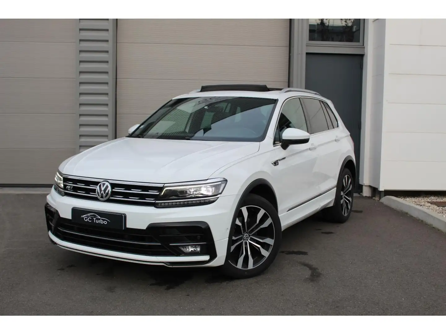 Volkswagen Tiguan Tiguan 2.0 TDI BlueMotion - Black R-Line 4Motion Bianco - 1
