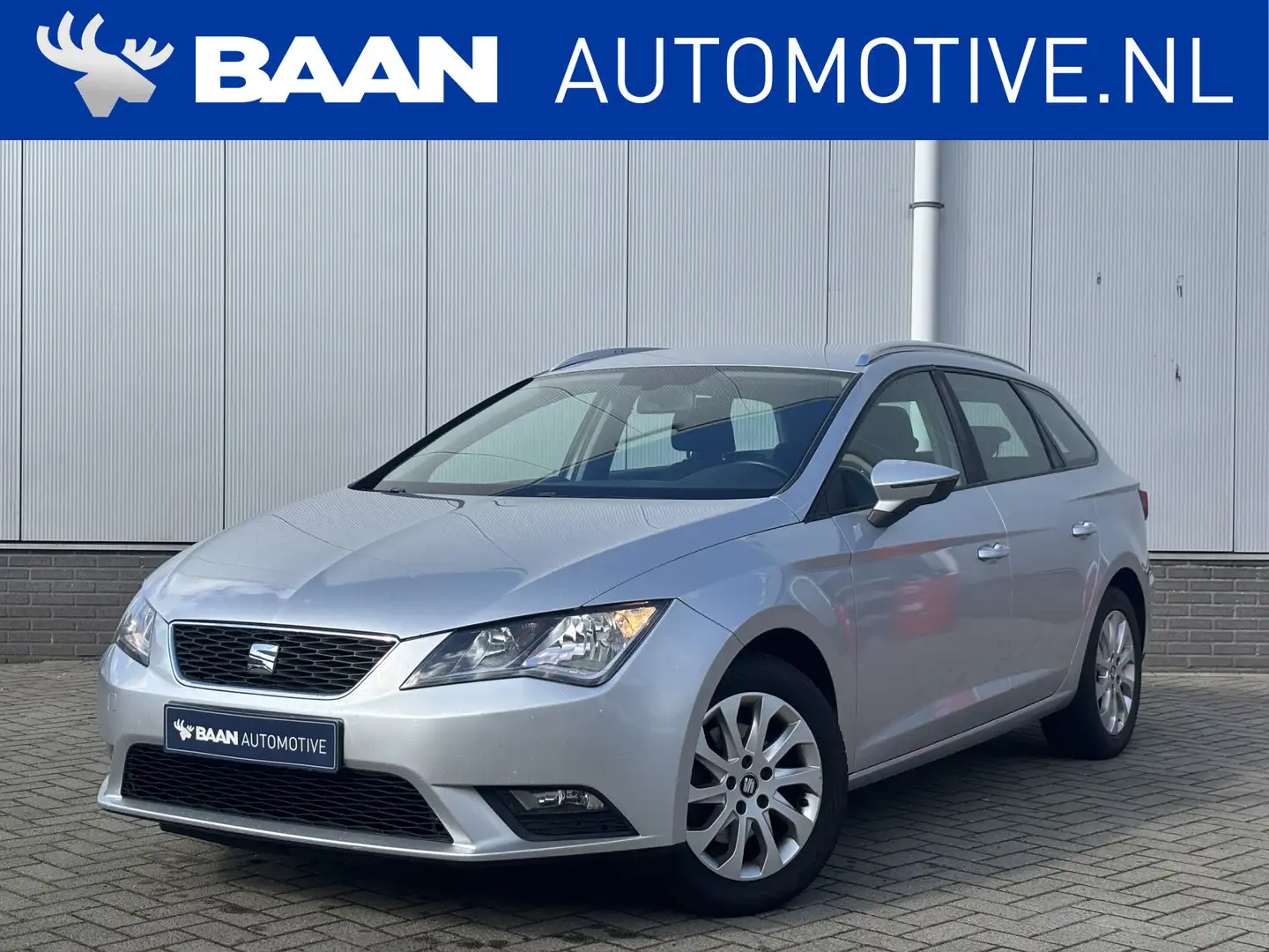 SEAT Leon ST 1.2 TSI Style Grijs - 1