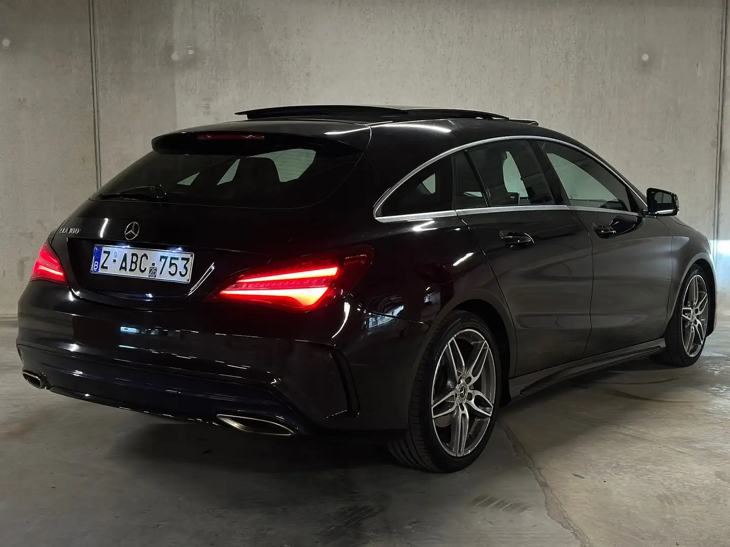 Mercedes-Benz CLA 180 AMG PACK | OPEN DAK | ZETELVERWARMING | CAMERA ! Noir - 2
