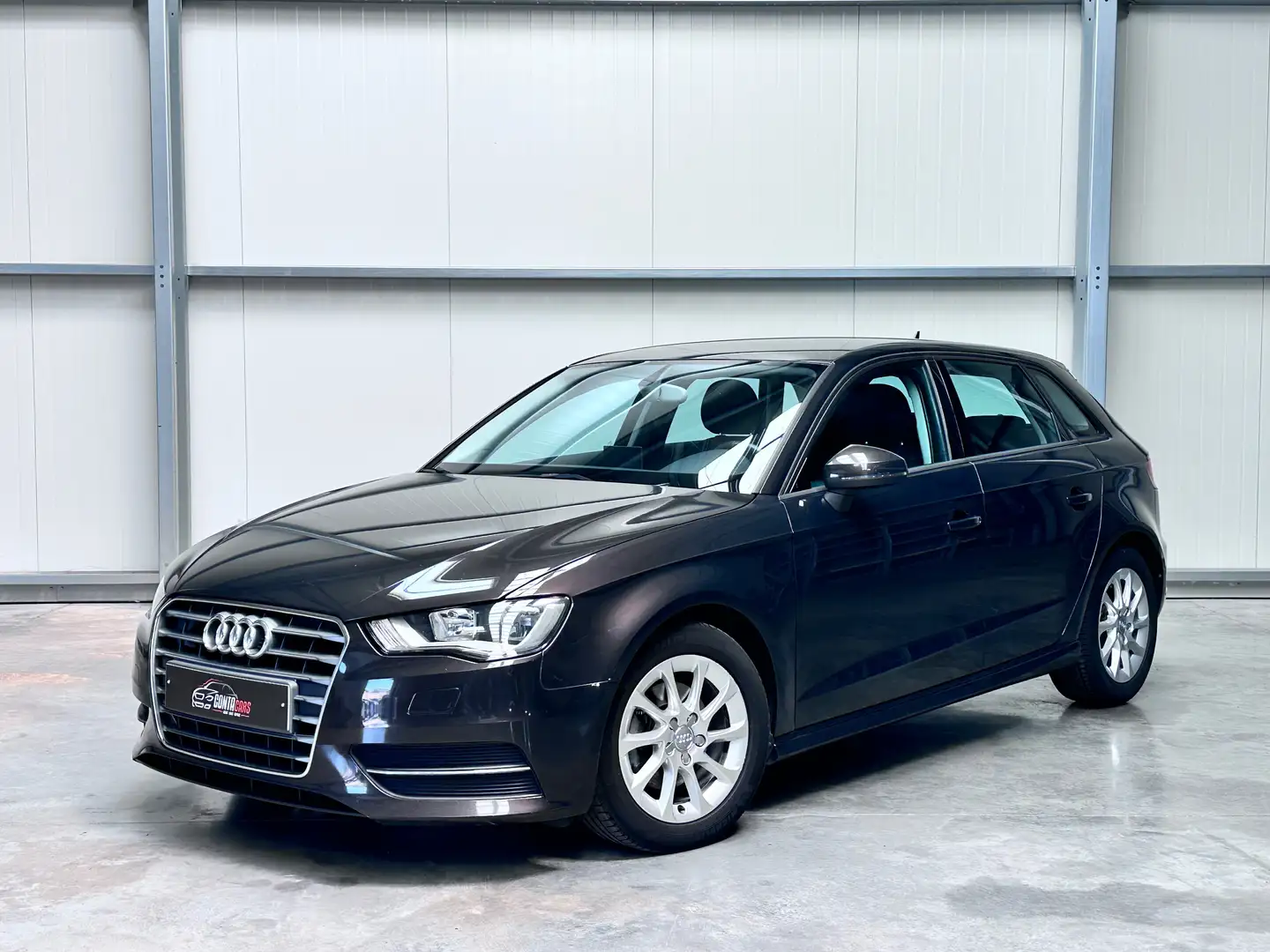Audi A3 *GARANTIE 12 MOIS* A3 Sportback 1.6 TDi Ambition Brun - 1