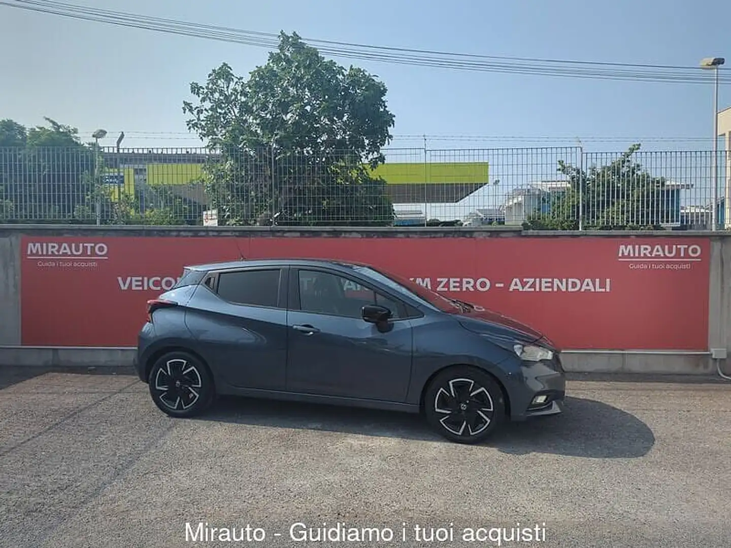 Nissan Micra 5ª serie Micra IG-T 92 Xtronic 5 porte N-Design Grigio - 1
