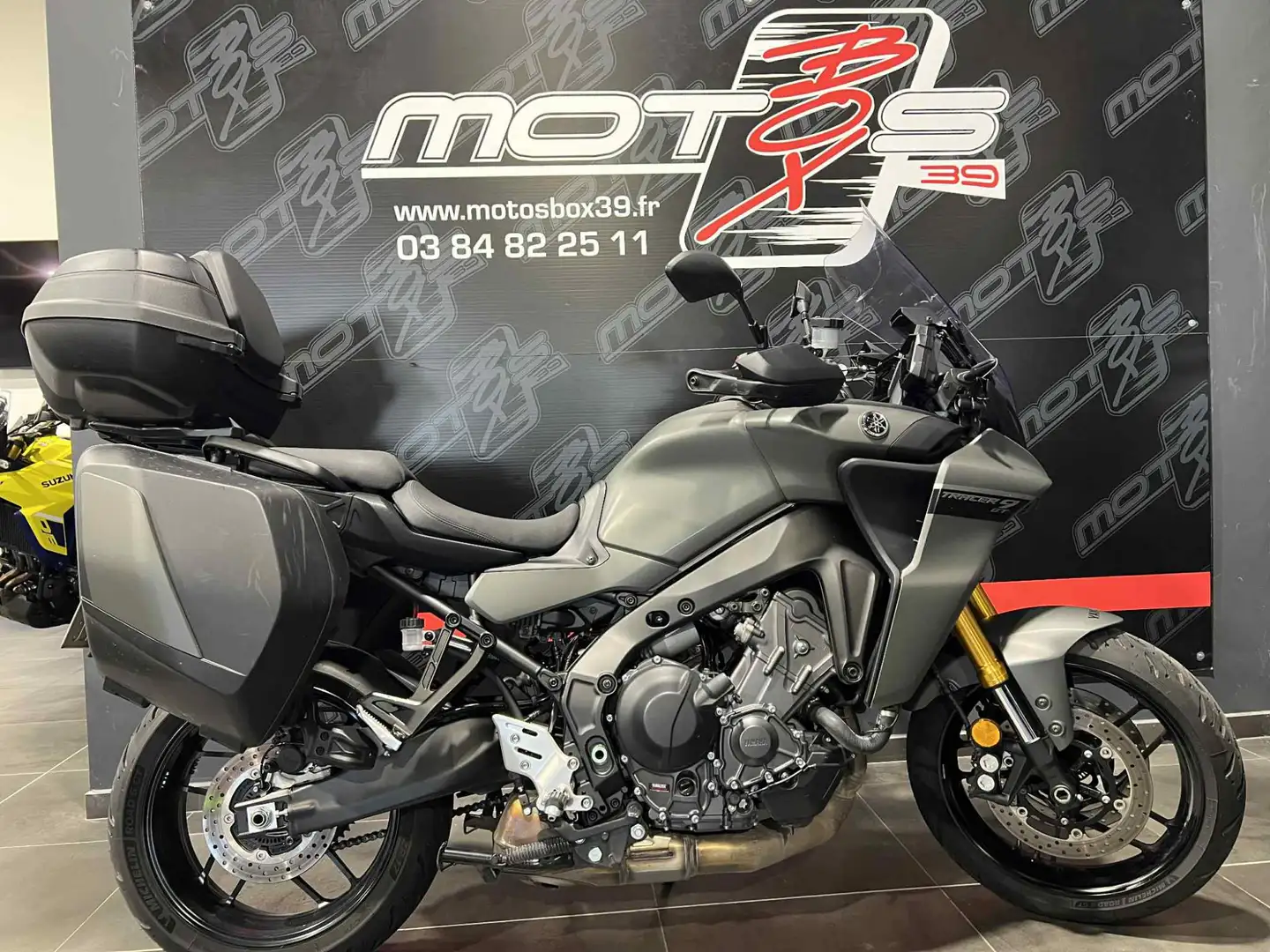 Yamaha Tracer 9 GT Gris - 1