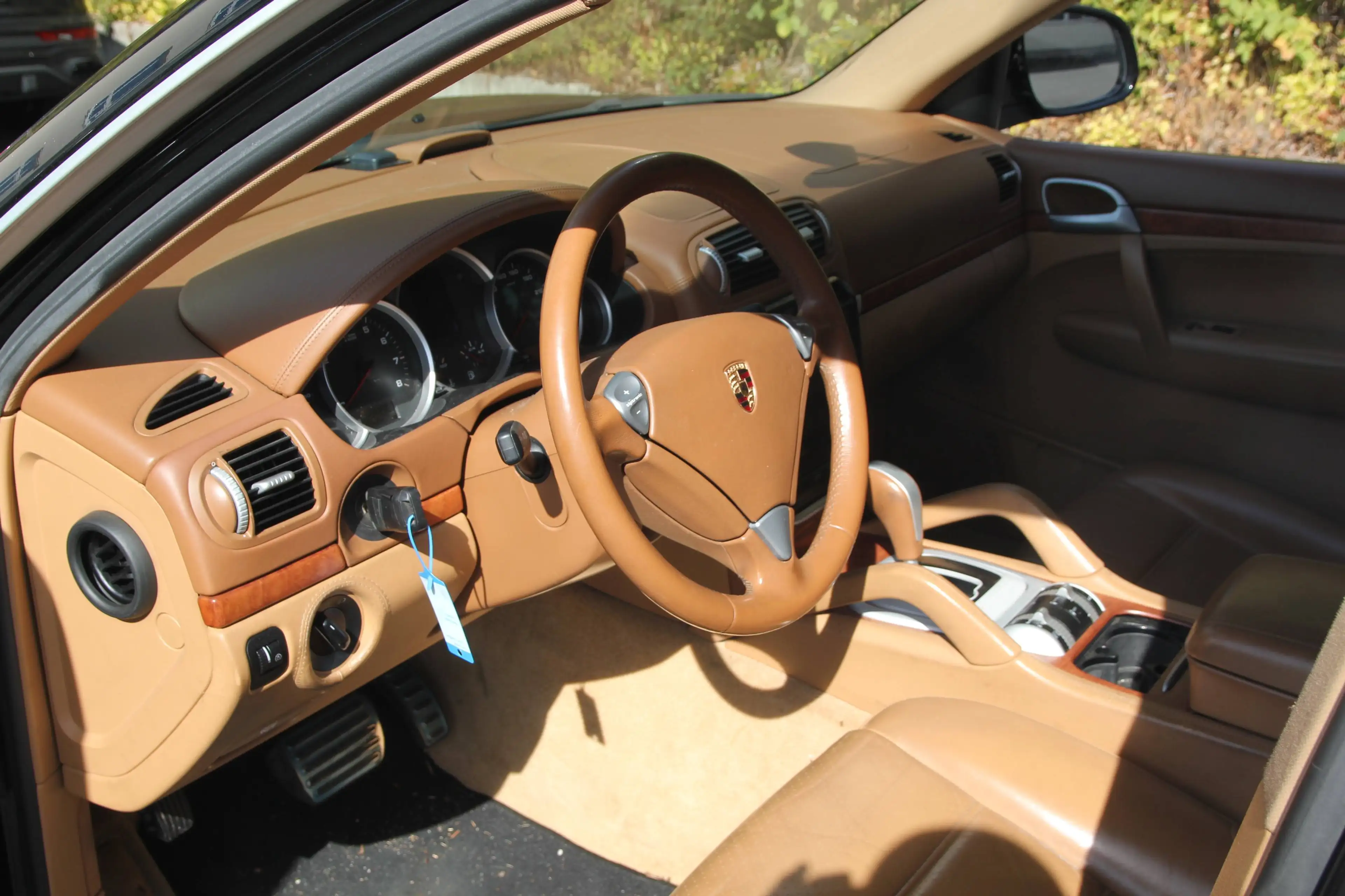 Porsche Cayenne S — photo 3
