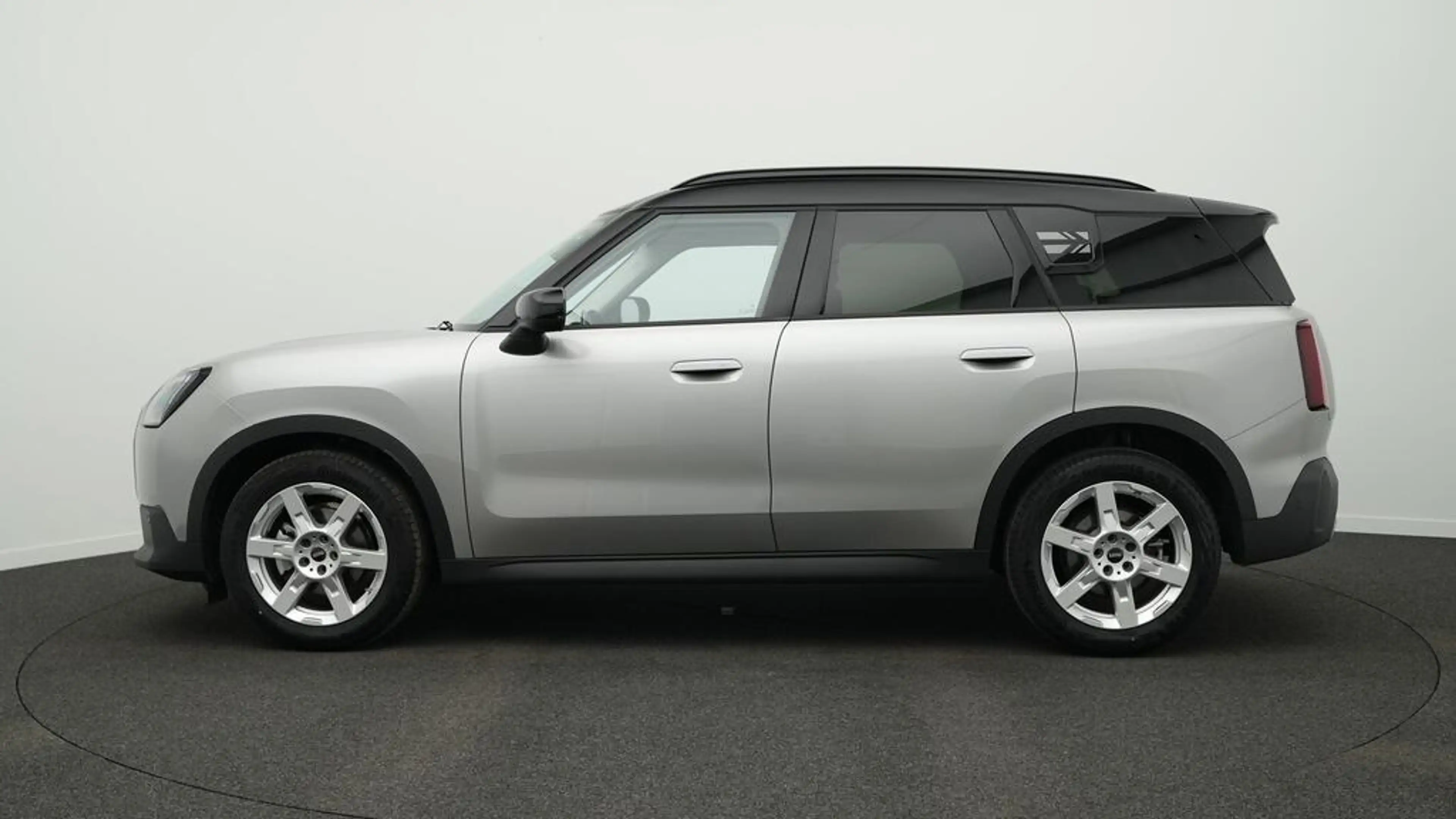 MINI Countryman D Classic Trim — photo 3
