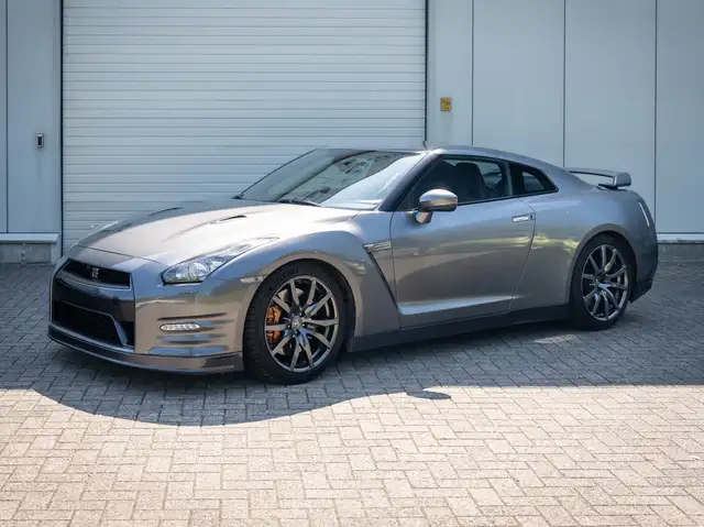 Nissan GT-R 3.8 Turbo V6 Black Edition*47.000 km*Stock*
