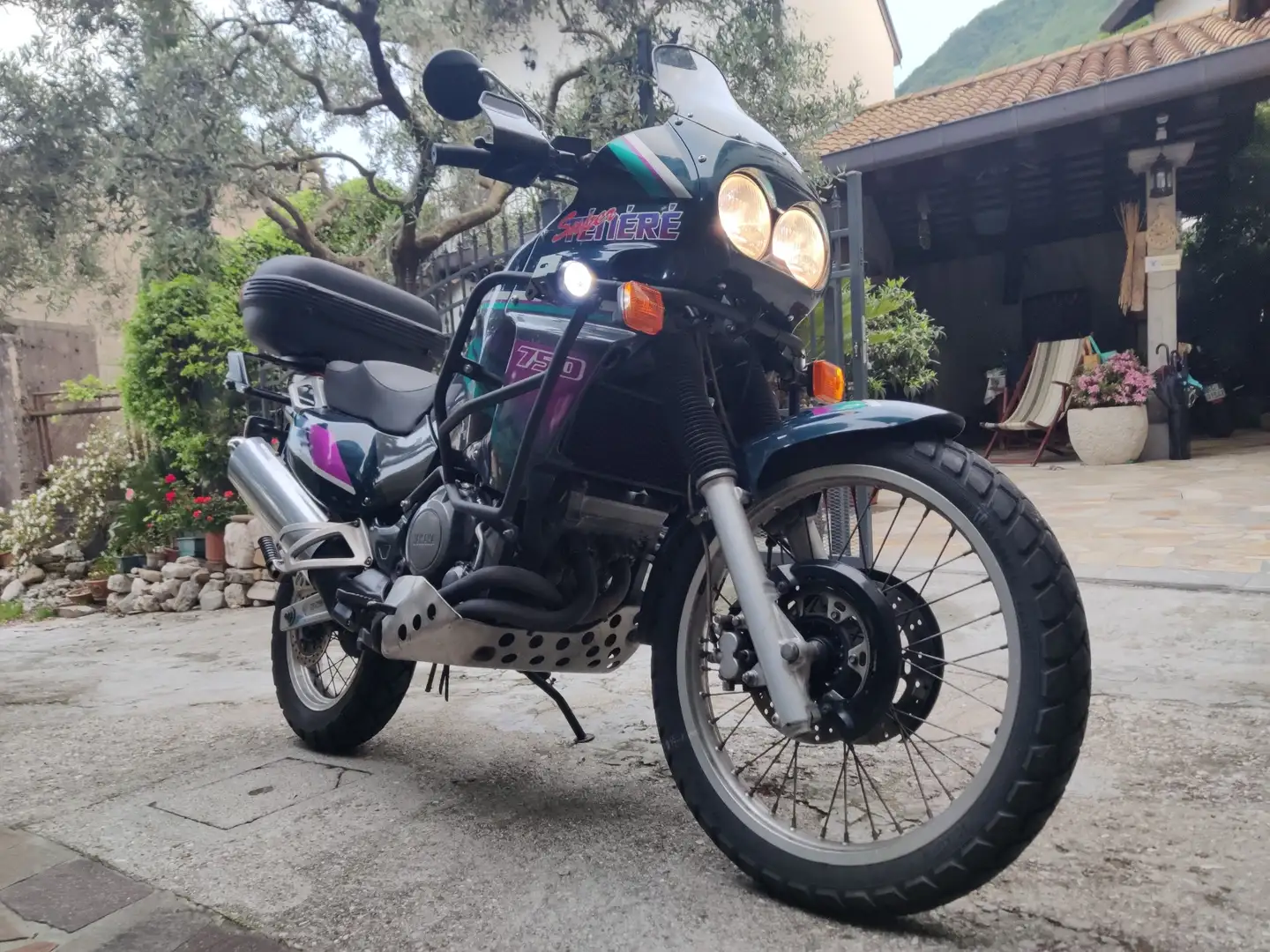 Yamaha XTZ 750 Bleu - 1