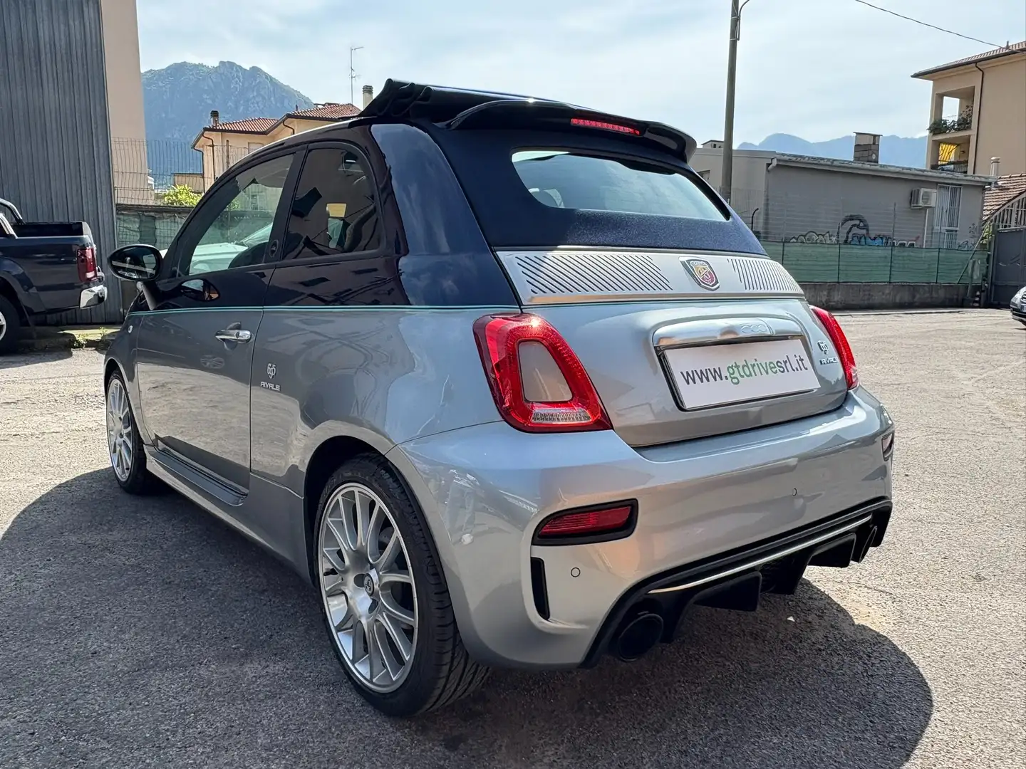 Abarth 695C 695C 1.4 t-jet Comp 180cv auto RIVALE NUM 33/175 Szary - 2