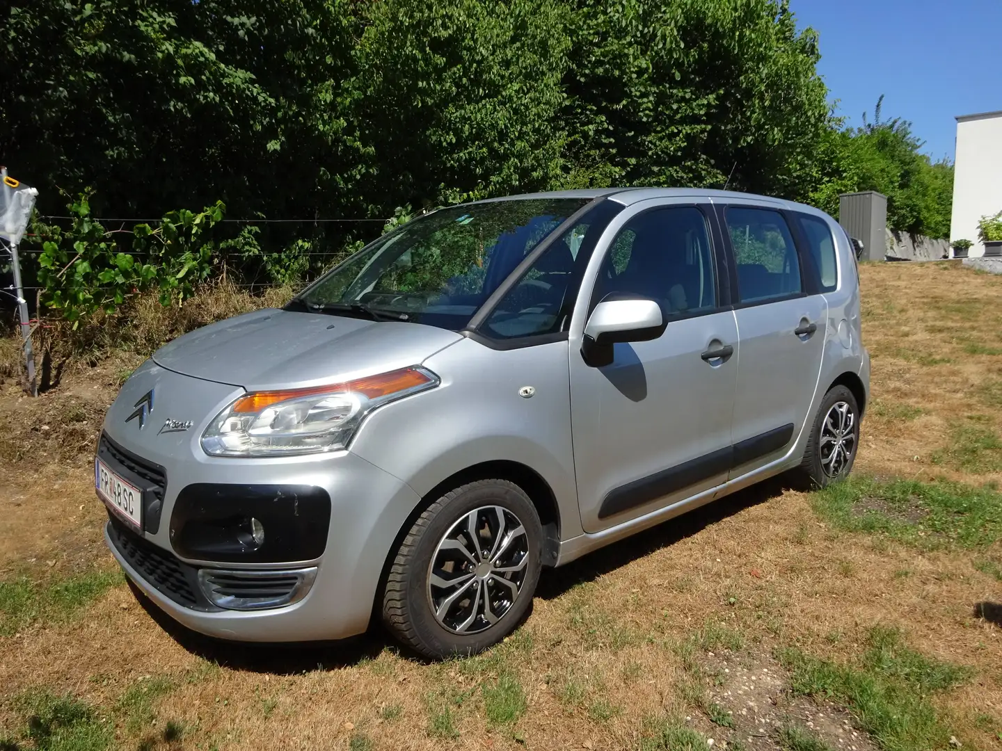 Citroen C3 Picasso C3 Picasso 1,6 HDi 90 Comfort Ligne Business Comfort Airdream Ligne Business Silber - 2