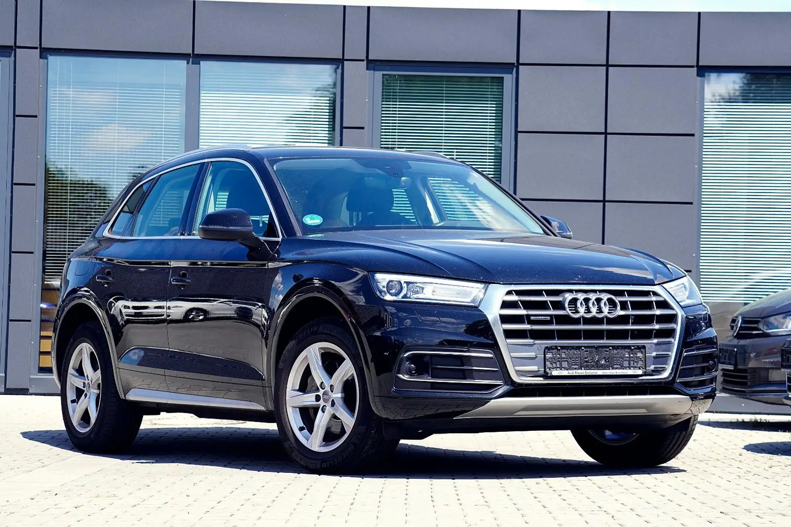 Audi Q5 40 TDI quattro sport + 2 JAHRE GARANTIE * Czarny - 2