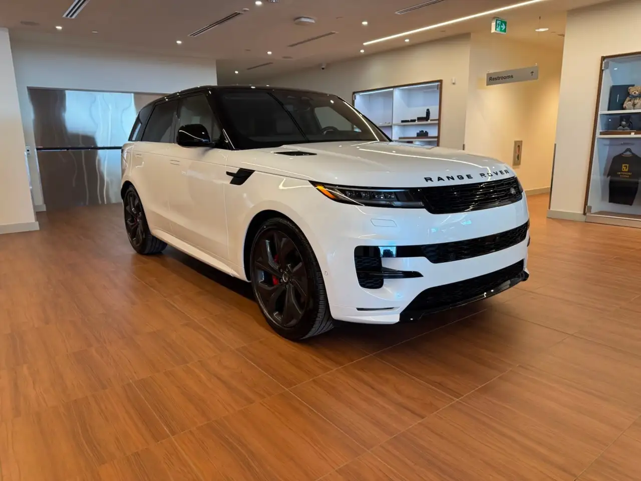 Land Rover Range Rover Sport снимка Land Rover Range Rover Sport