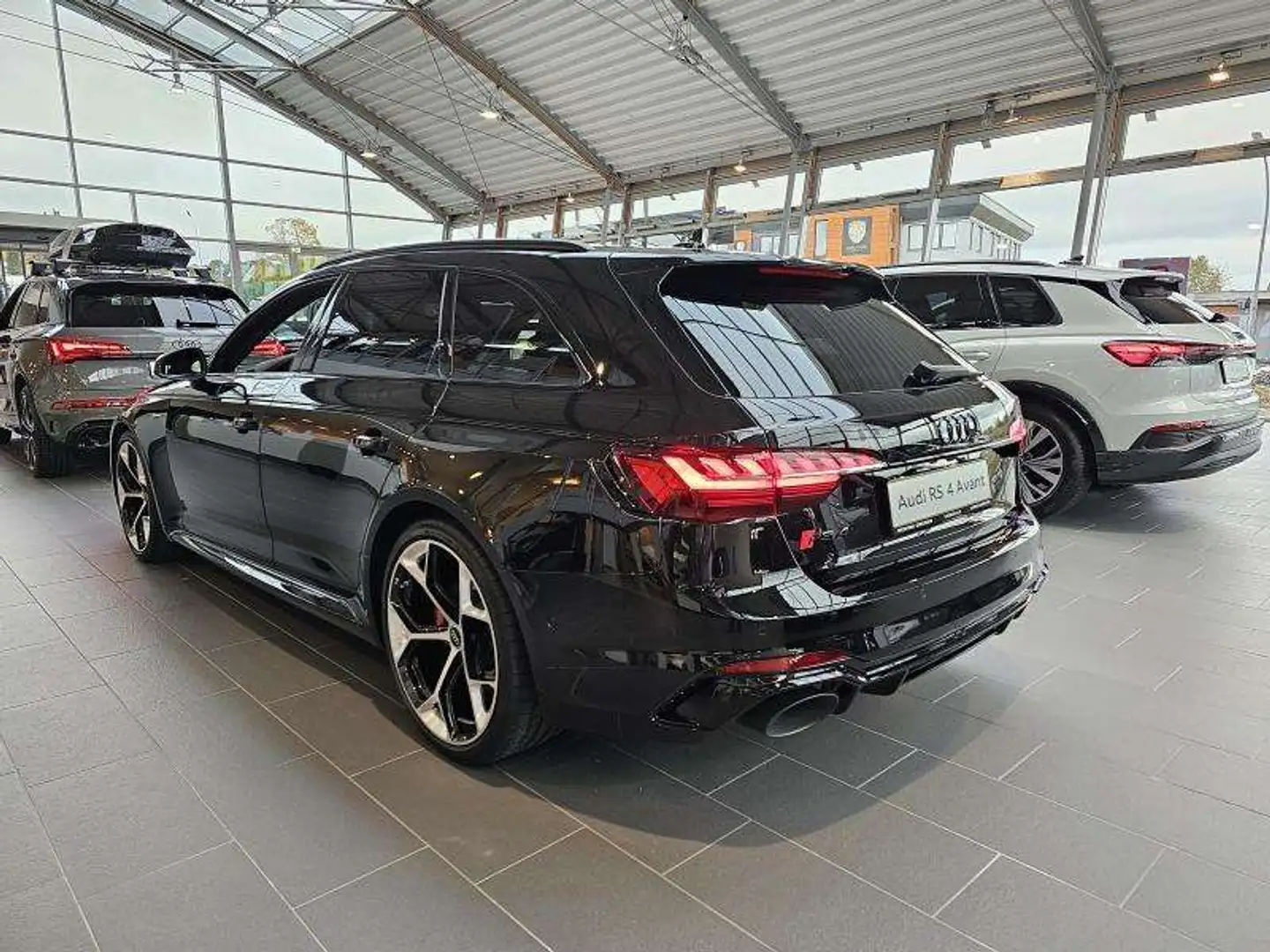 Audi RS4 Avant Negro - 2