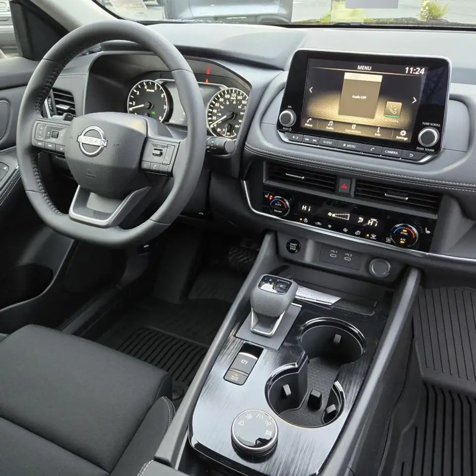 Nissan Rogue снимка Nissan Rogue
