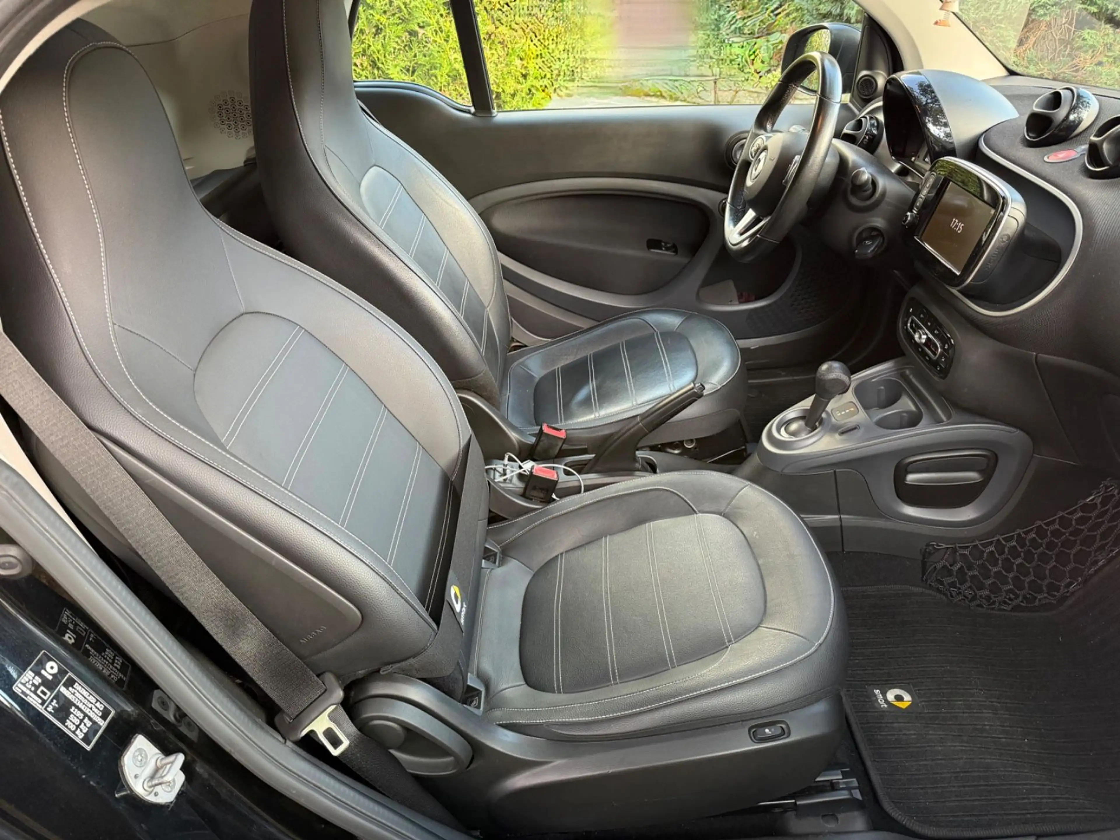 smart forTwo Coupé DSG Leder Kamera 1-Hand Scheckheft — photo 15