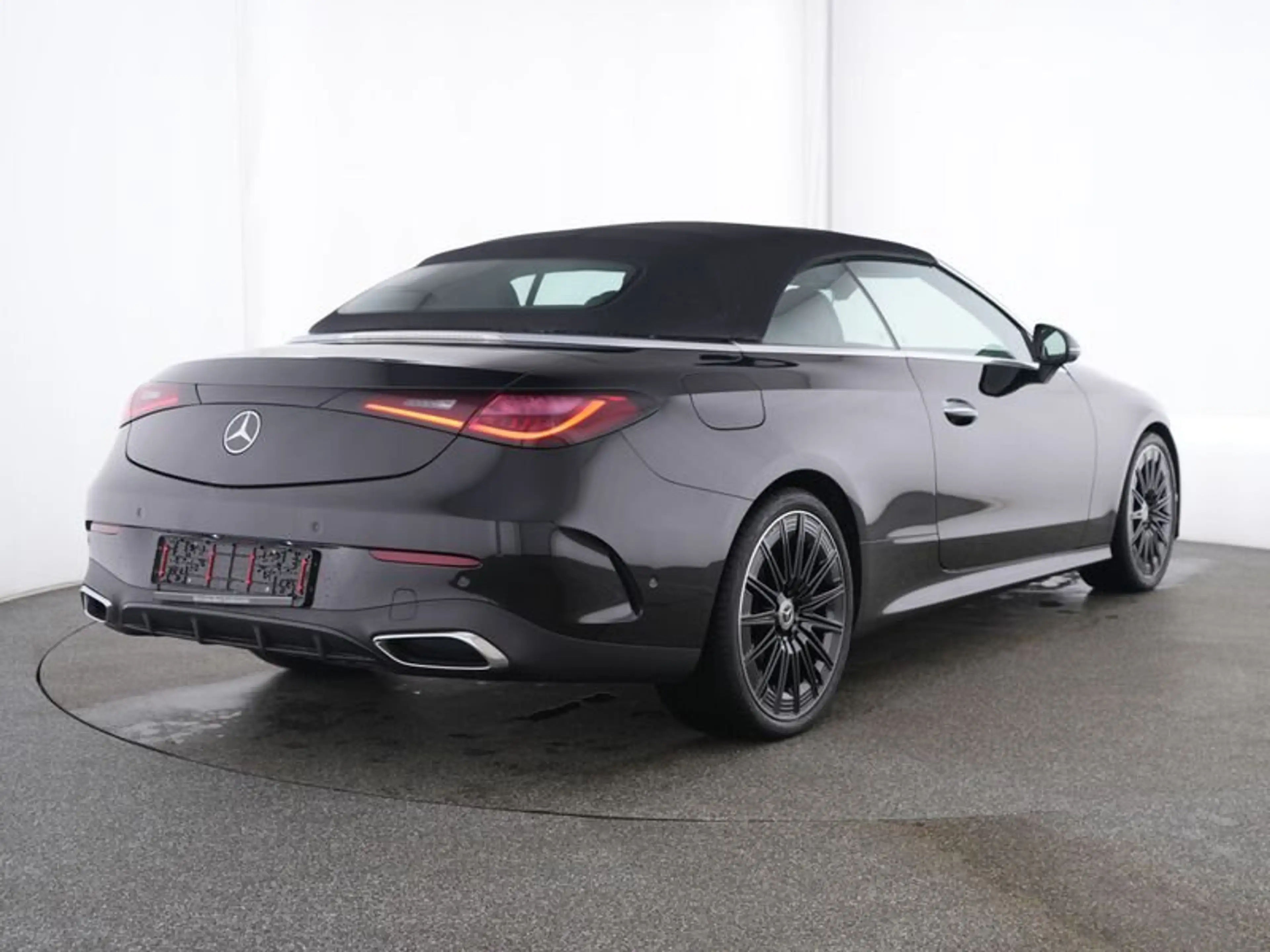 Mercedes-Benz CLE 300 CLE 300 4M Cabriolet AMG *HUD*BURMESTER*NIGHT*360* — photo 3