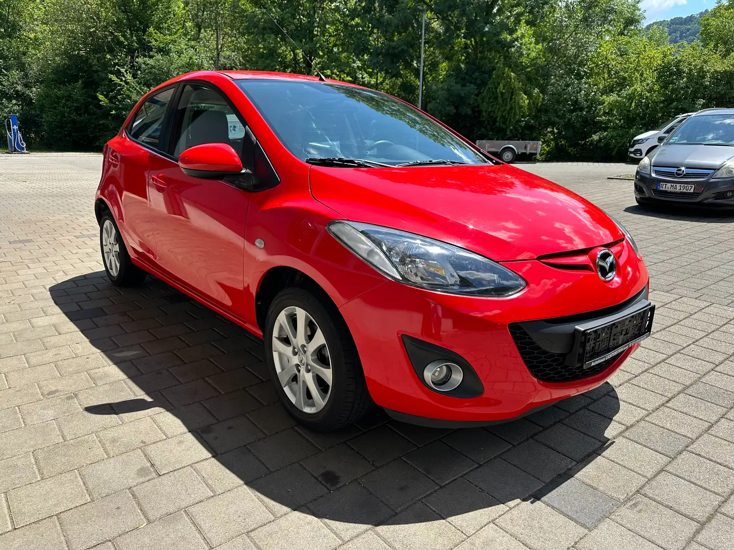 Mazda 2 1.3 Edition 62kw 84PS Klimaautom 12 Mon Garanantie Rot - 1