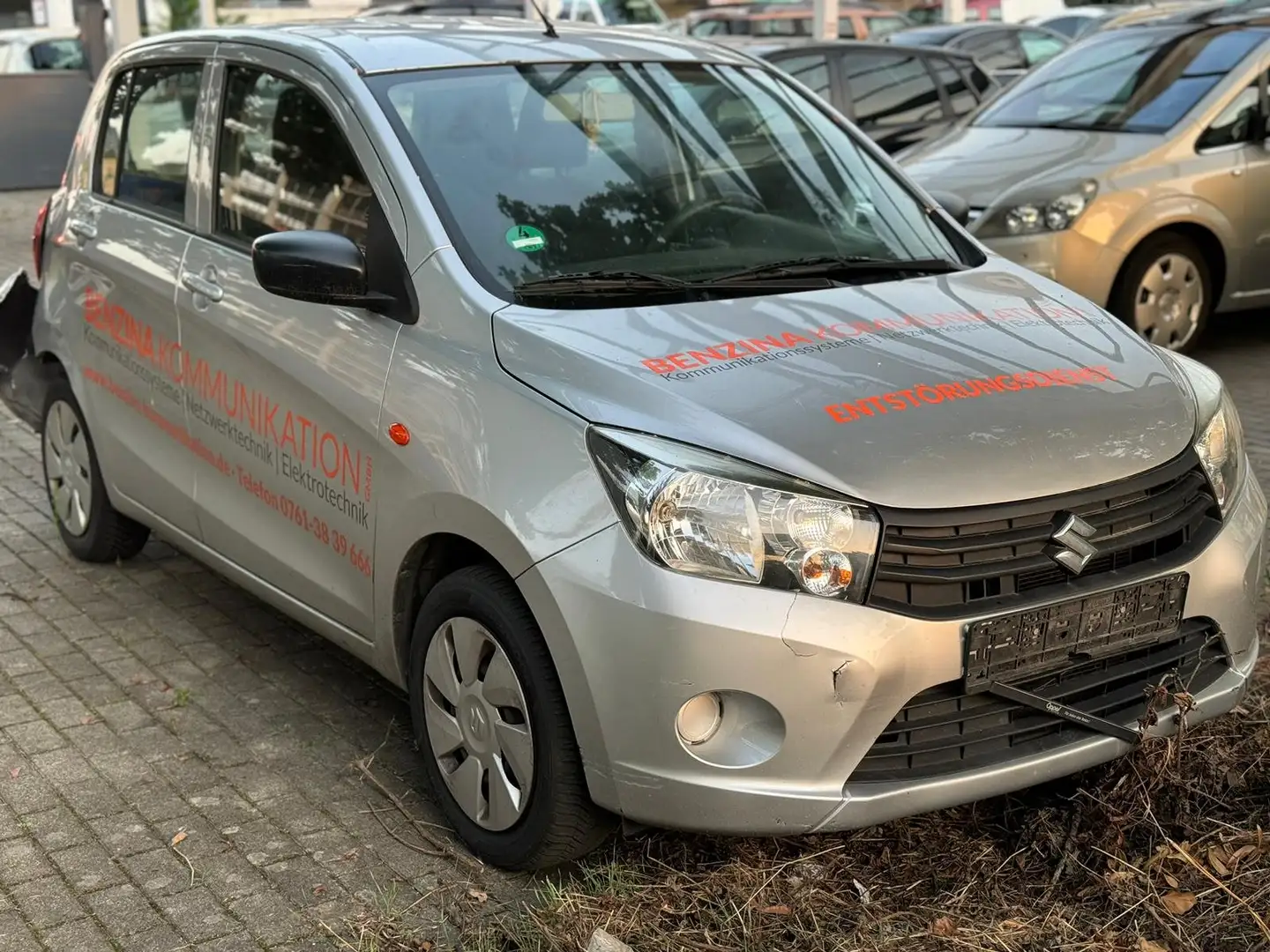 Suzuki Celerio 1.0 AGS Club Silber - 1