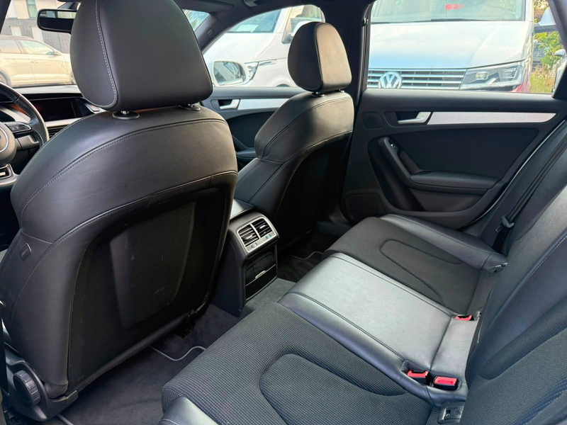 Audi A4 Avant 2.0 S-line plus*Pano*LED*AHK*Tmp — photo 9