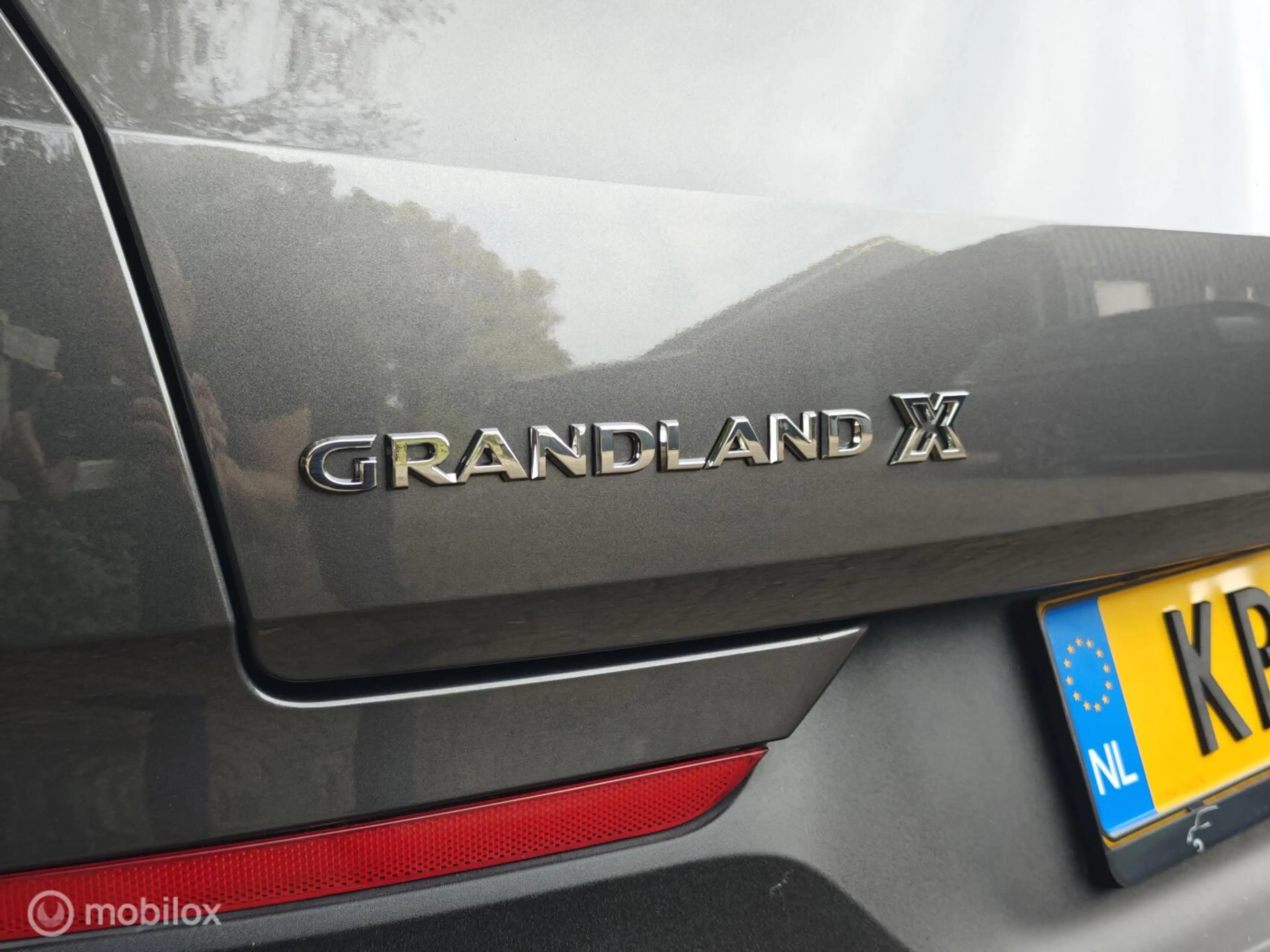 Opel Grandland X 1.2 Turbo Ultimate — photo 43