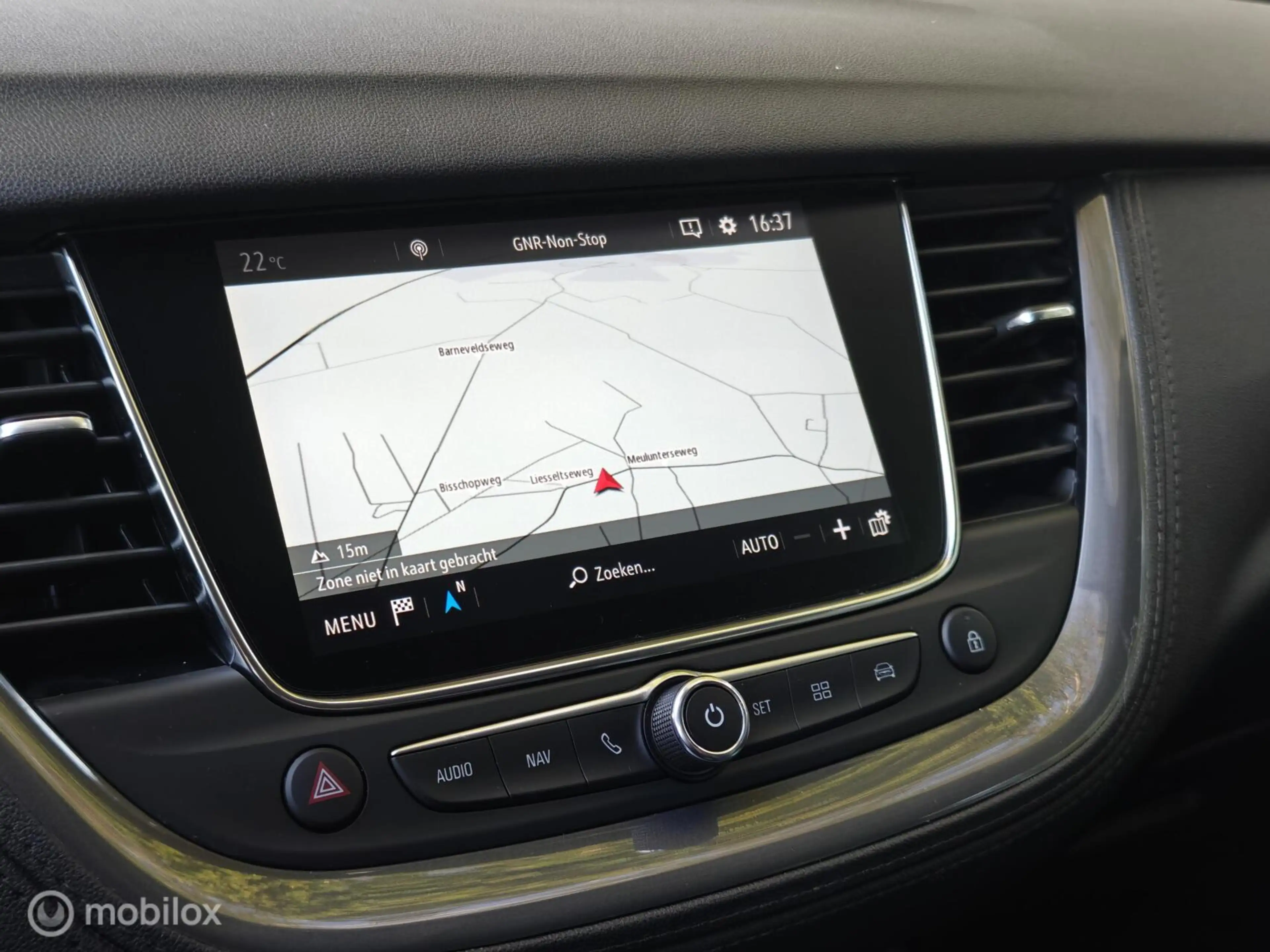 Opel Grandland X 1.2 Turbo Ultimate — photo 17