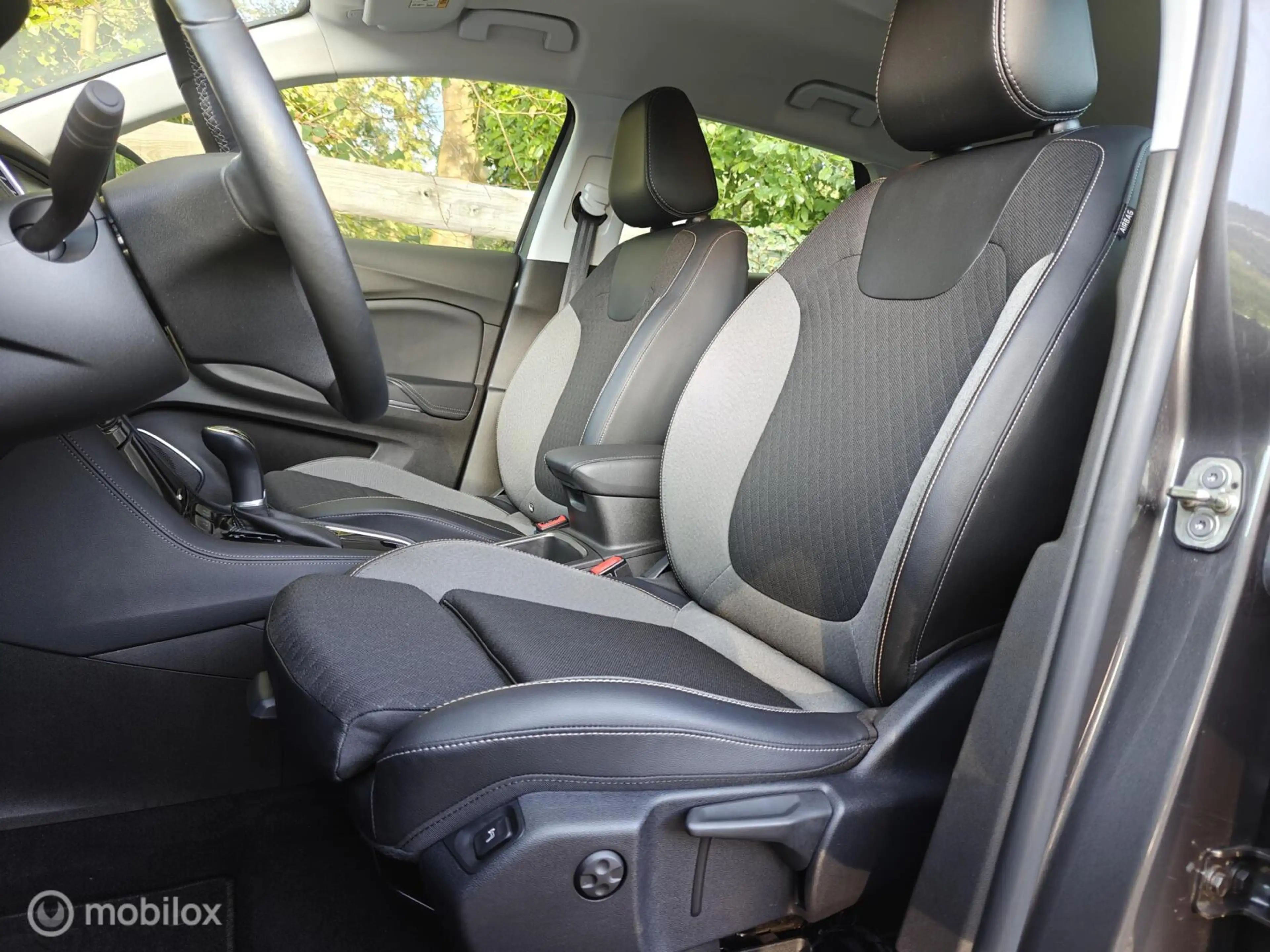 Opel Grandland X 1.2 Turbo Ultimate — photo 10