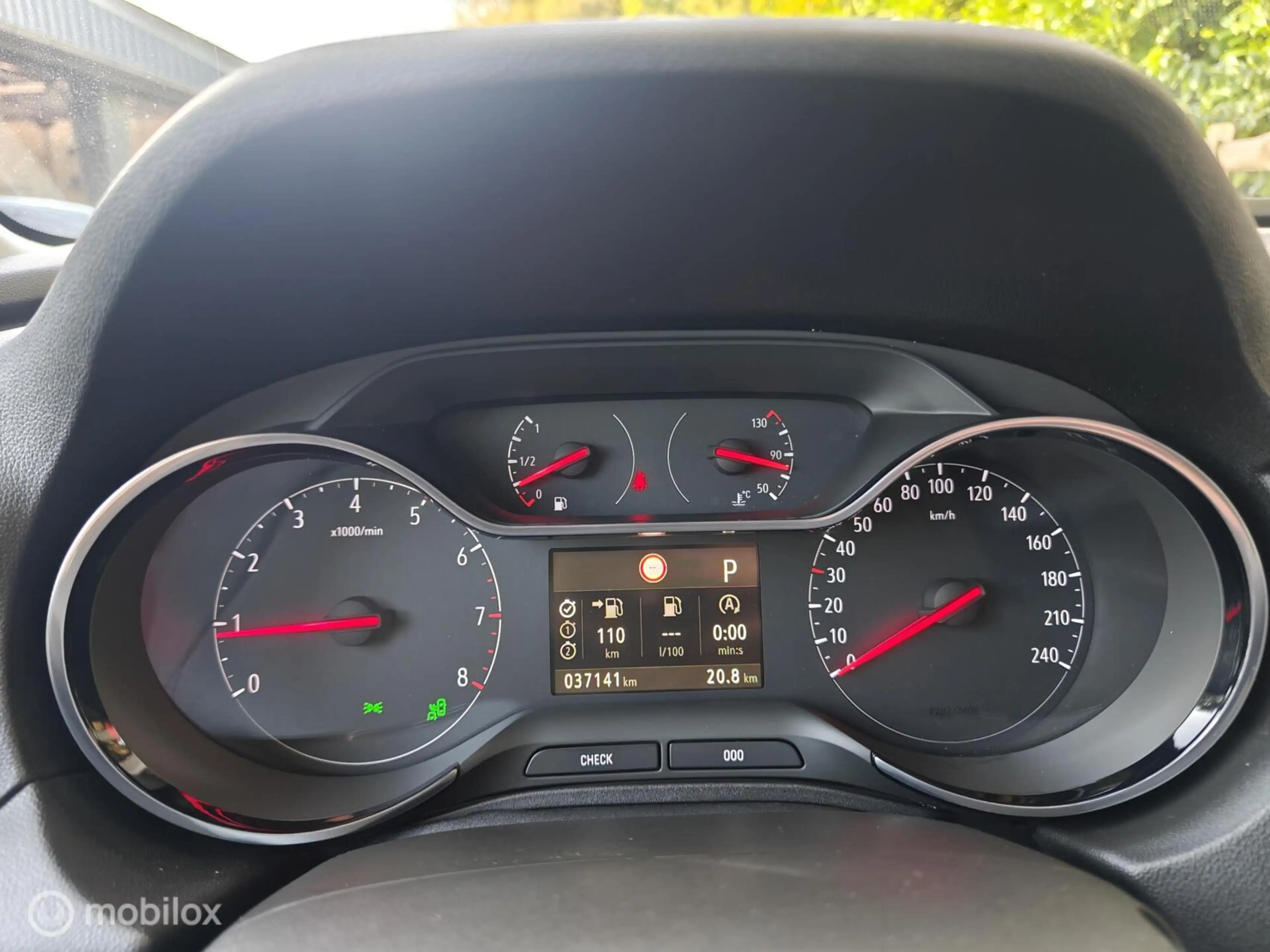 Opel Grandland X 1.2 Turbo Ultimate — photo 15