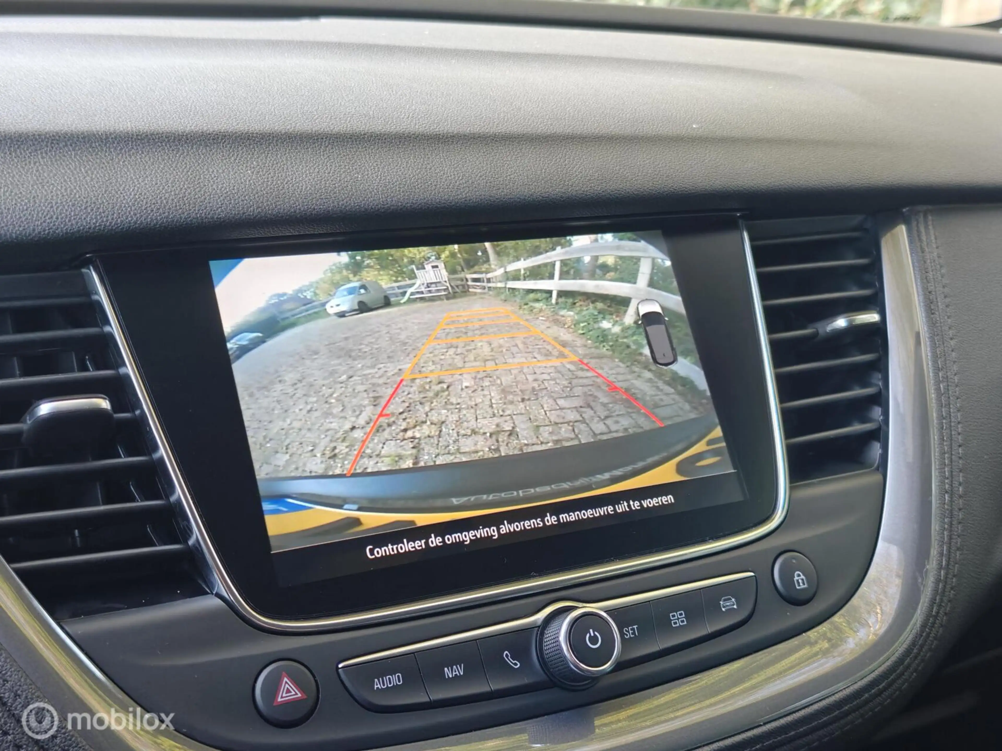 Opel Grandland X 1.2 Turbo Ultimate — photo 18