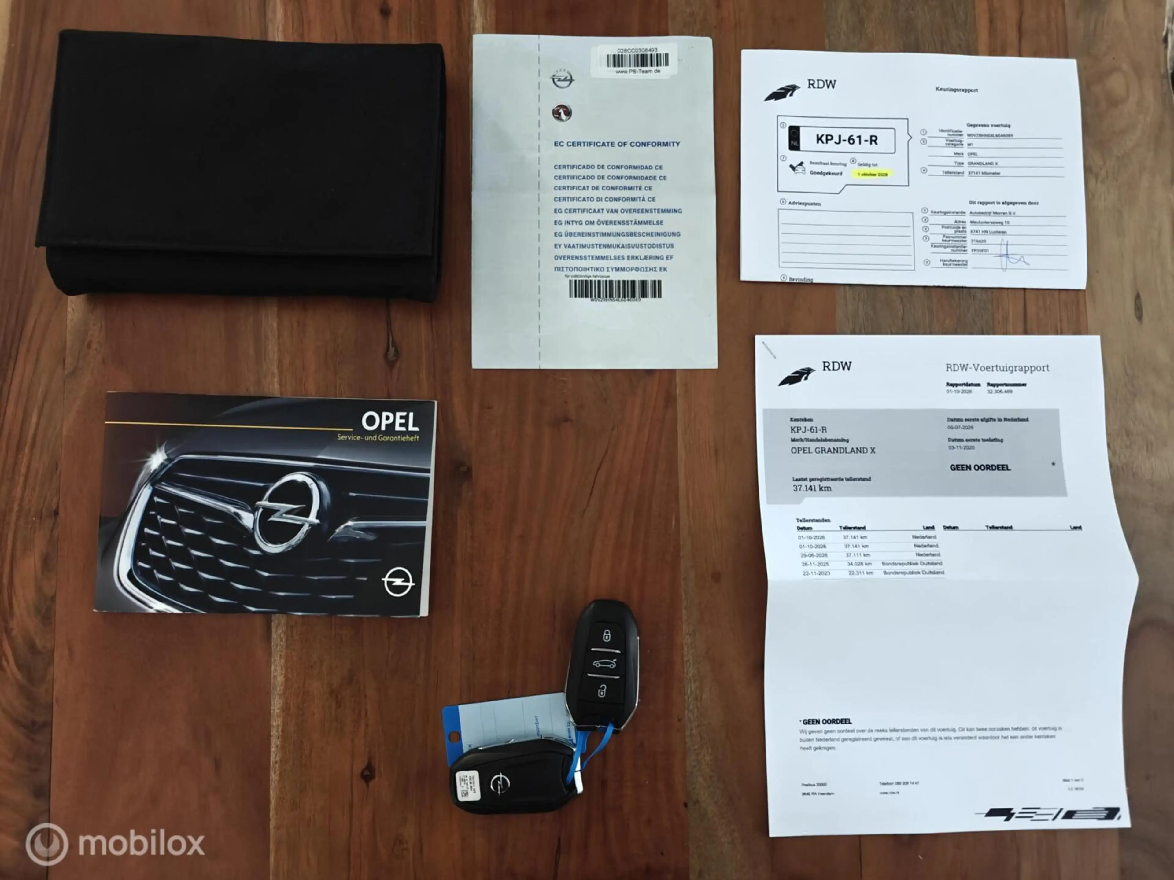 Opel Grandland X 1.2 Turbo Ultimate — photo 49