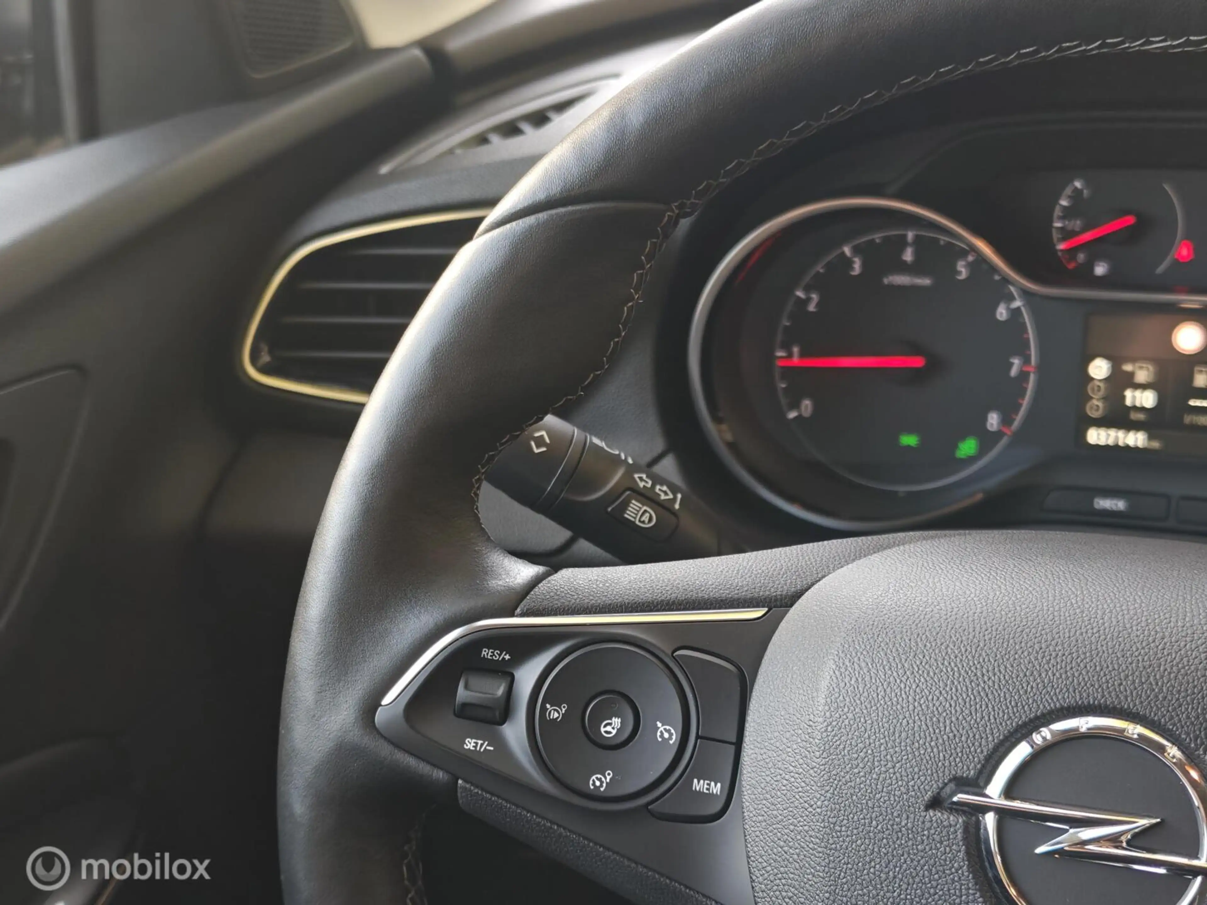 Opel Grandland X 1.2 Turbo Ultimate — photo 14