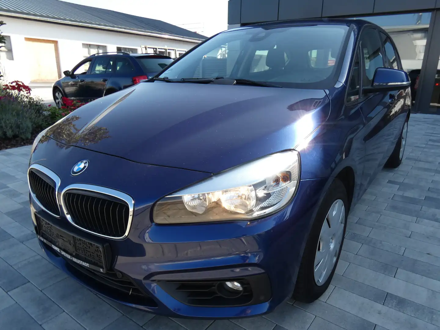 BMW 218 218 i Bleu - 1