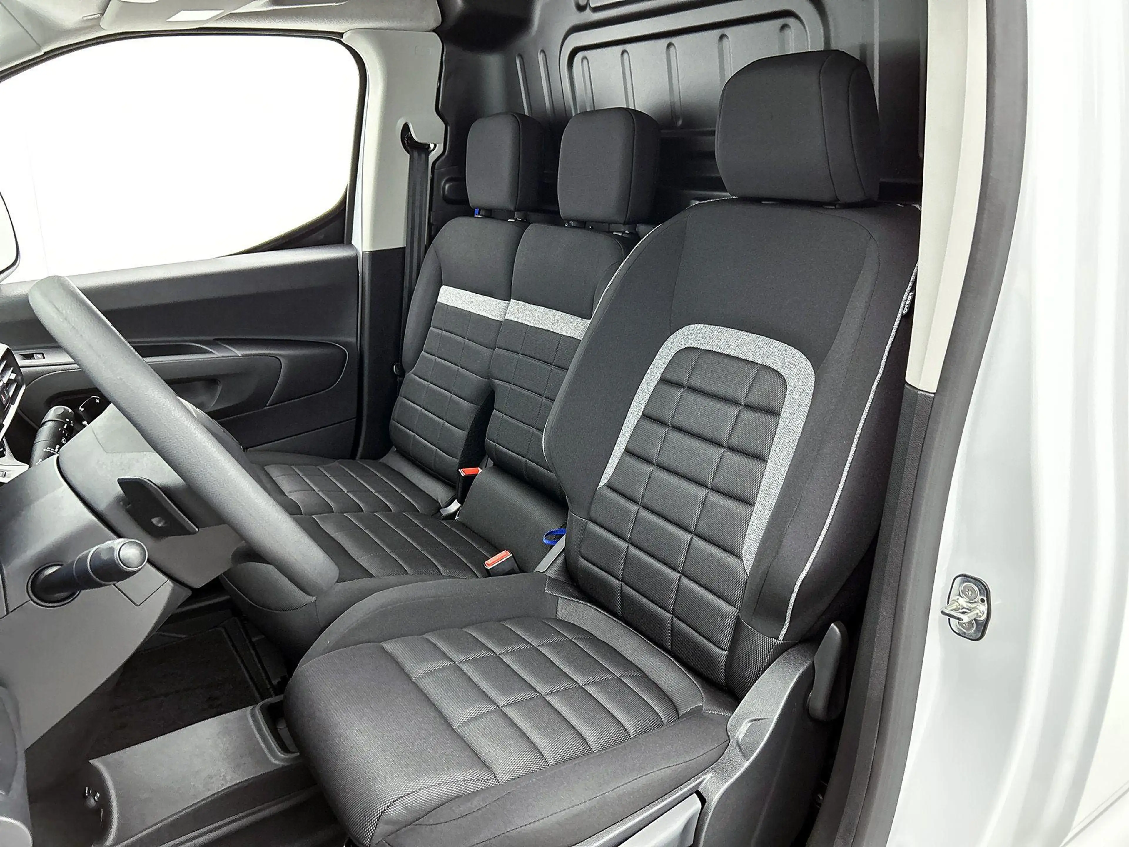 Citroen Berlingo ë-Berlingo 50 kWh 136pk | DEMO | Extreem lage kilo — photo 10
