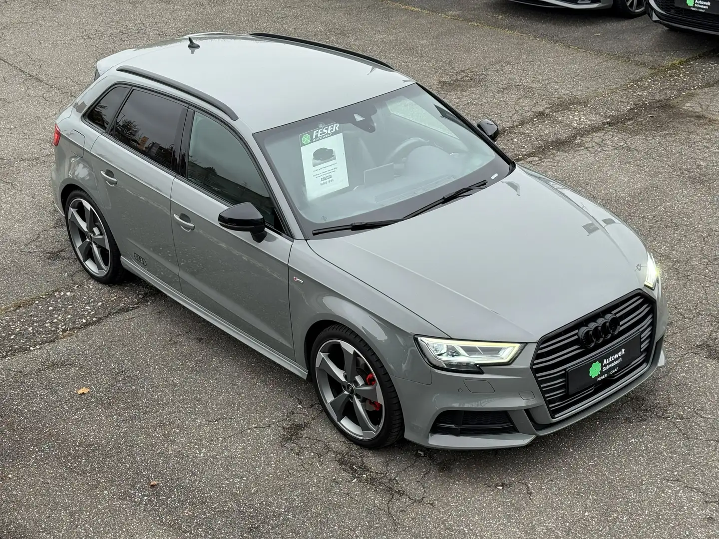 Audi A3 1.5 TFSI Str. S LINE LED NAVI AHK Grau - 1