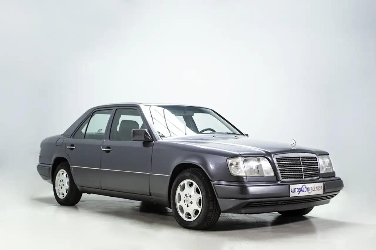 Mercedes-Benz E 320, foto 4