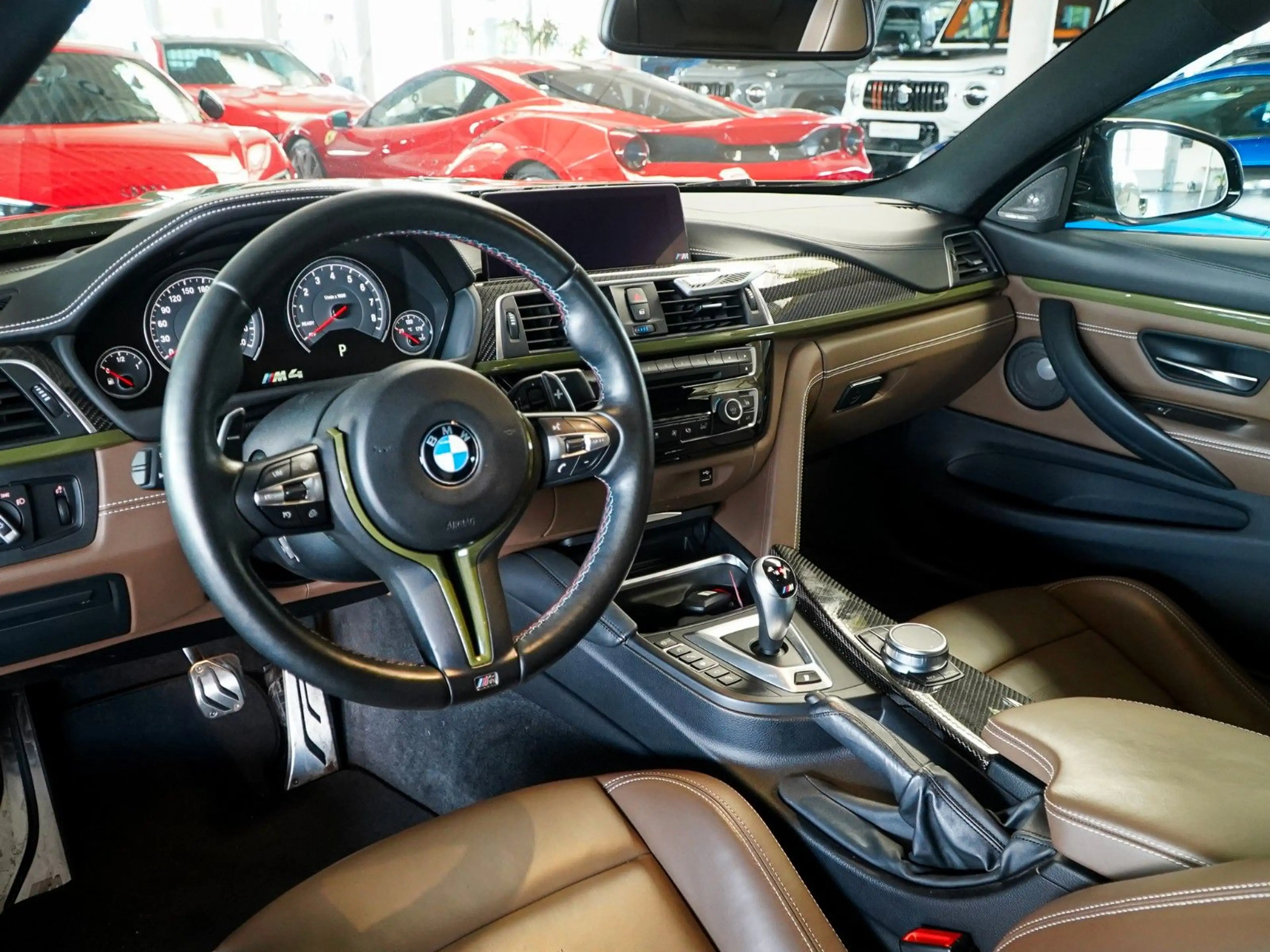 BMW M4 Competition Coupe Individual 1/3 Urban green — photo 14