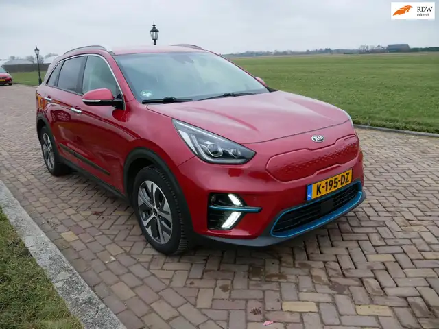 Kia e-Niro ExecutiveLine 64 kWh ** 10999 NETTO **
