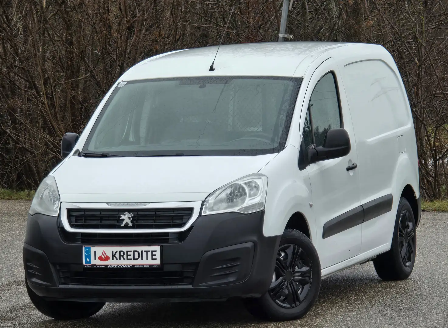 Peugeot Partner Pro L1 Top* Kredit* 79.739 KM* Gepflegt* Weiß - 1